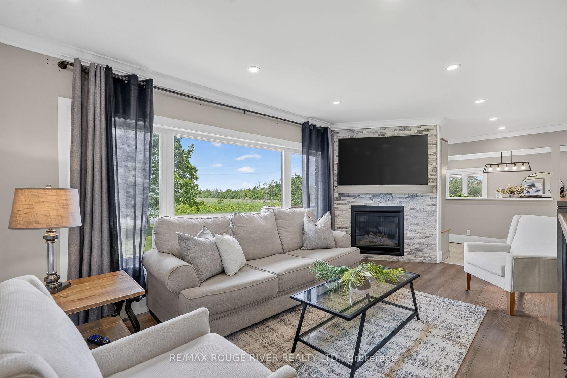 Photo 8 of 708 Mount Horeb Road, Kawartha Lakes, Manvers — HOMEH