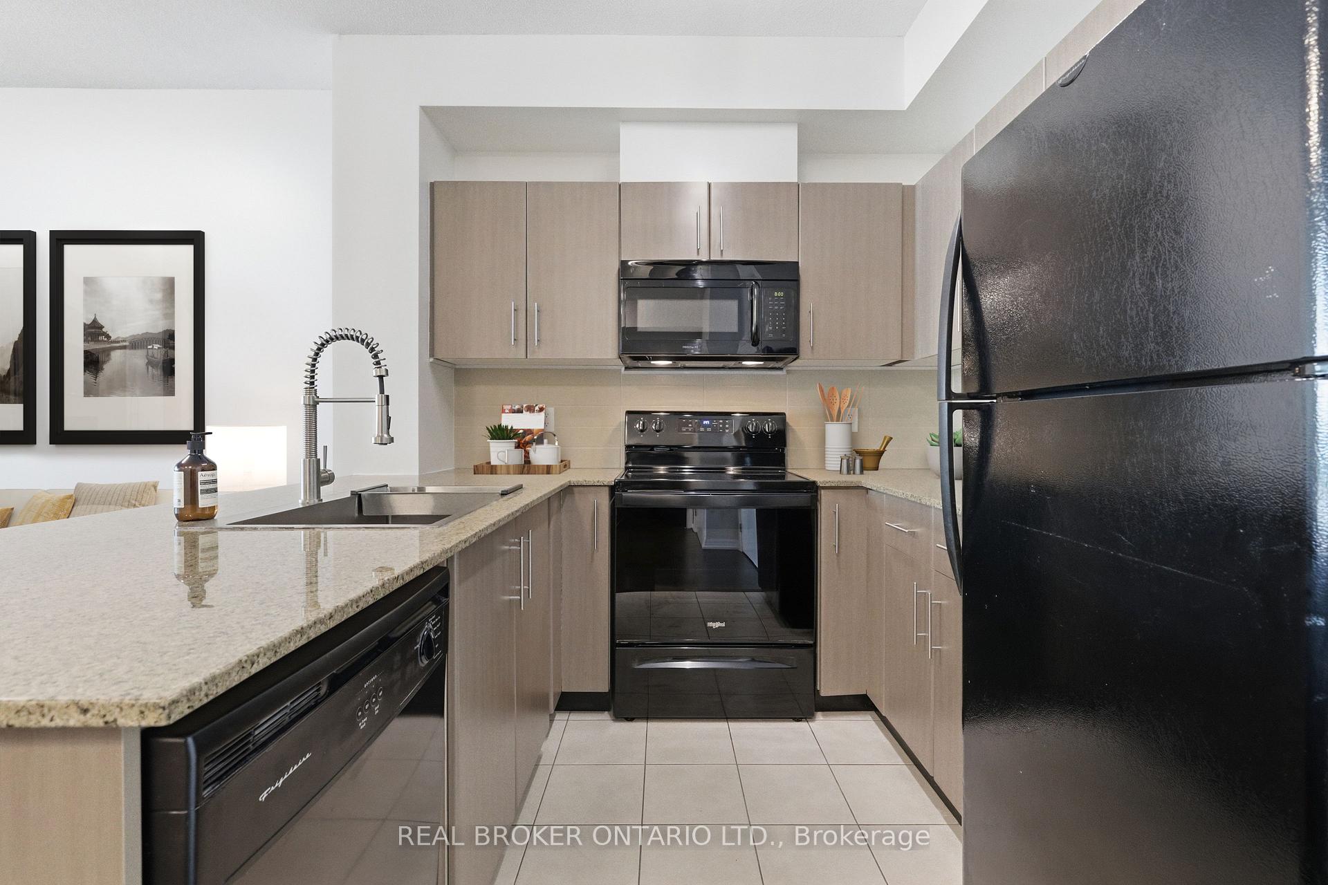 Photo 6 of Unit 415, 12 Yonge Street, Toronto, Waterfront Communities — HOMEH