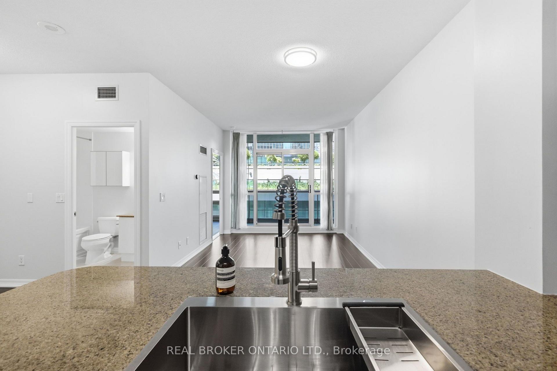 Photo 9 of Unit 415, 12 Yonge Street, Toronto, Waterfront Communities — HOMEH