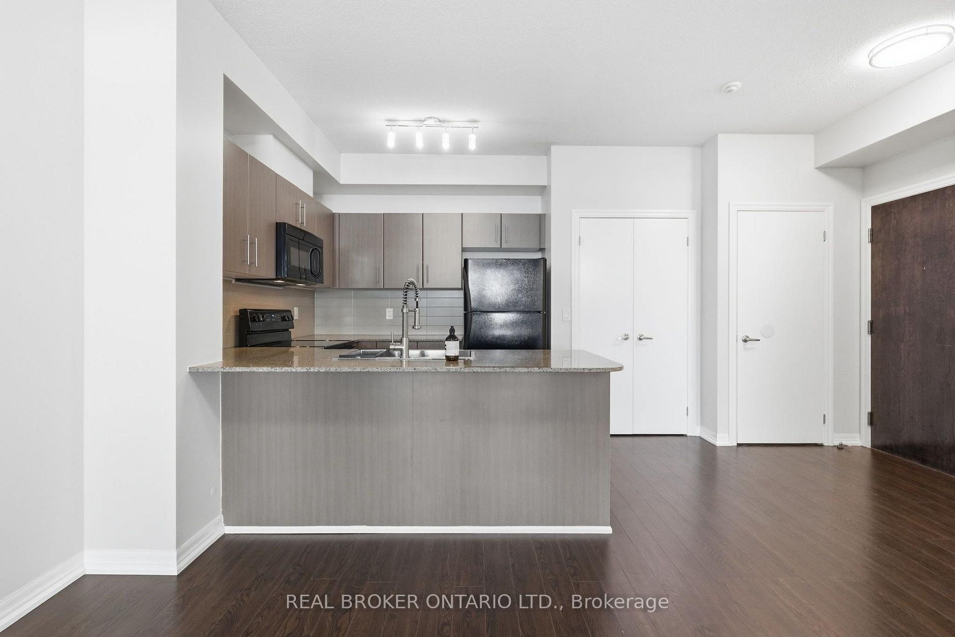 Photo 16 of Unit 415, 12 Yonge Street, Toronto, Waterfront Communities — HOMEH