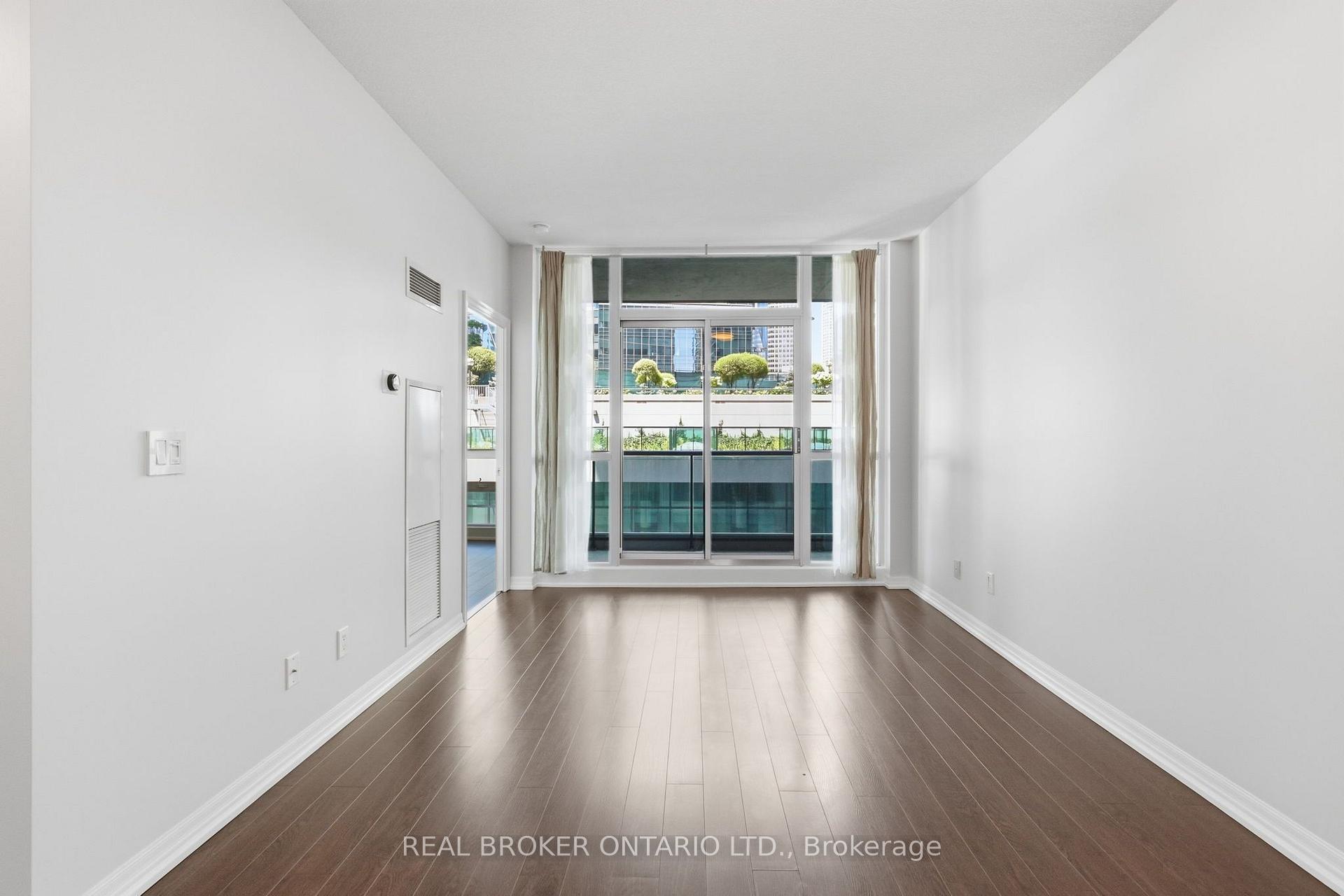Photo 17 of Unit 415, 12 Yonge Street, Toronto, Waterfront Communities — HOMEH