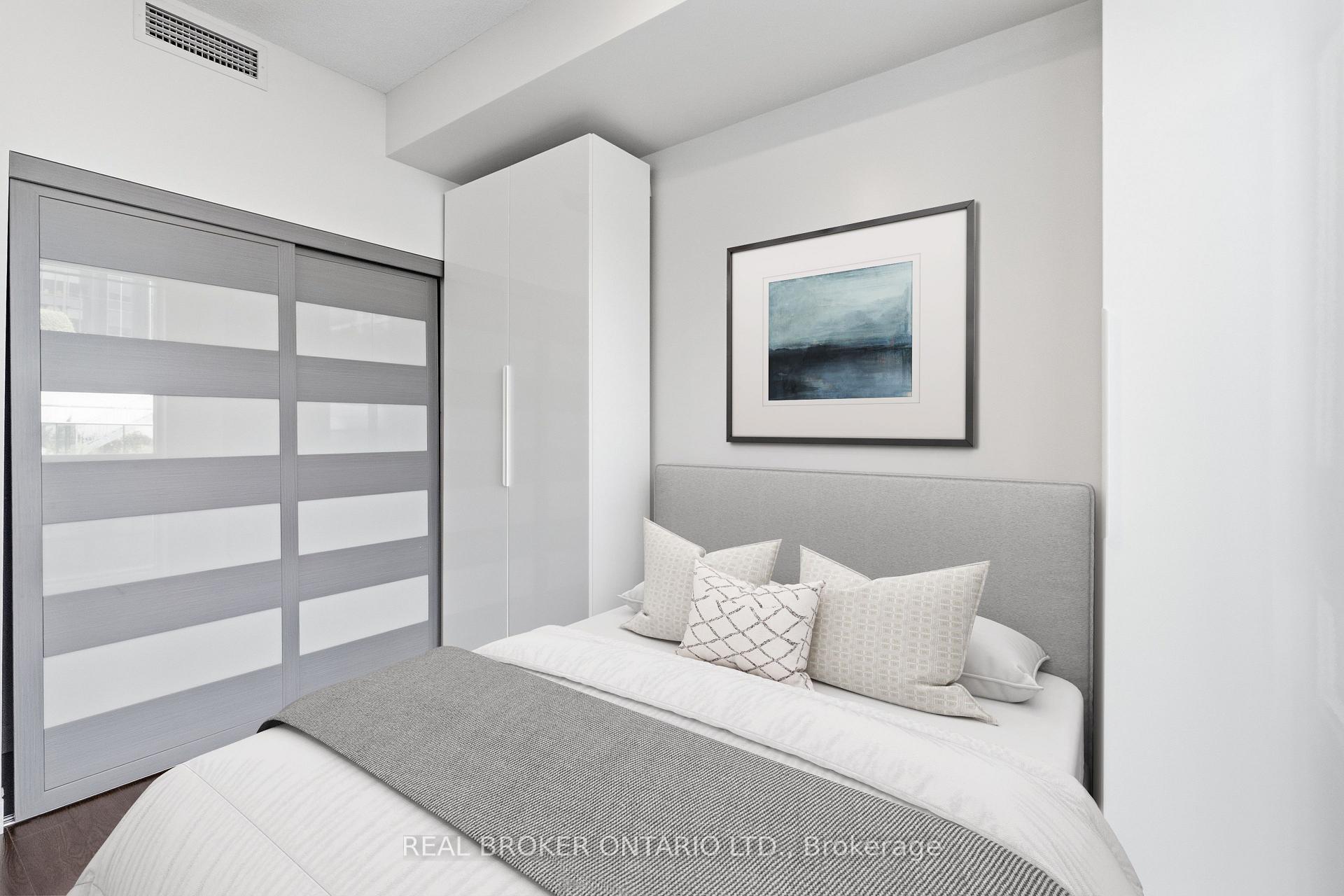 Photo 21 of Unit 415, 12 Yonge Street, Toronto, Waterfront Communities — HOMEH