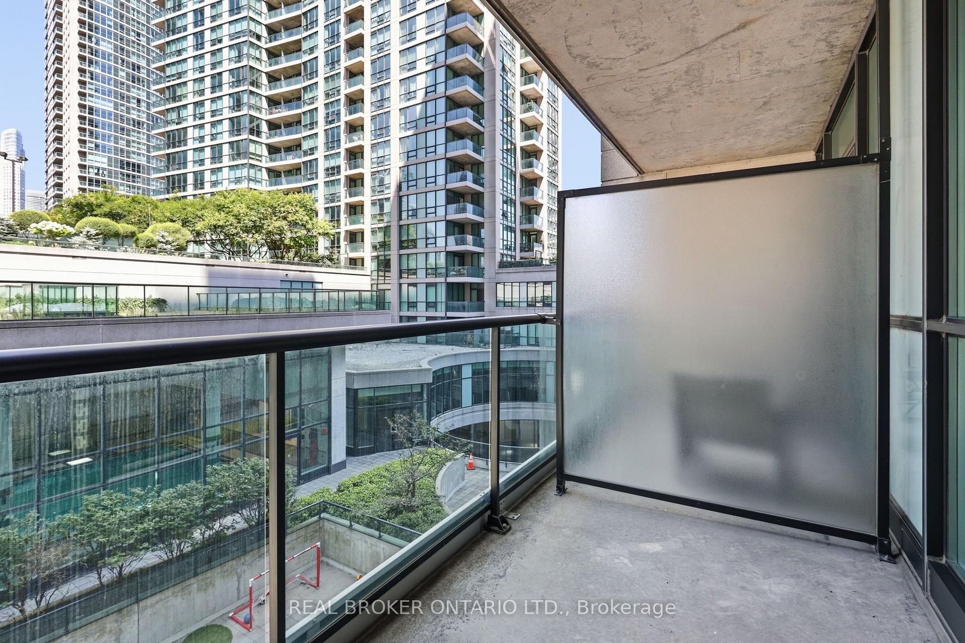 Photo 31 of Unit 415, 12 Yonge Street, Toronto, Waterfront Communities — HOMEH