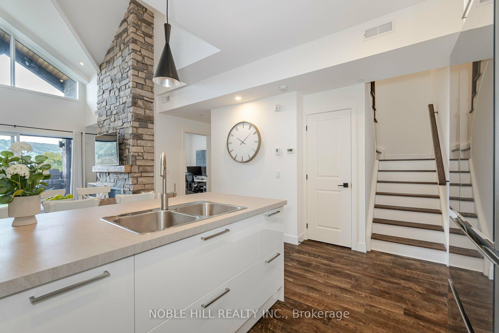 Photo 7 of Unit 403, 16 Beckwith Lane, Blue Mountains — HOMEH