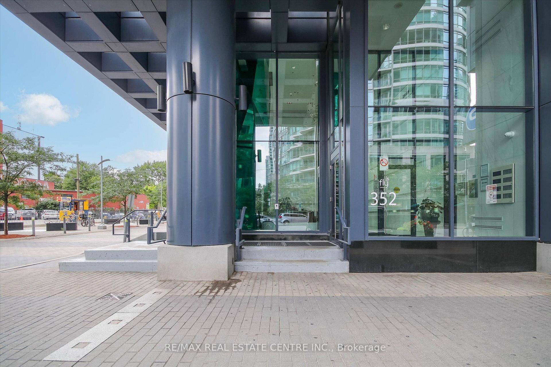 Photo 2 of Unit 1010, 352 Front Street W, Toronto, Waterfront Communities — HOMEH