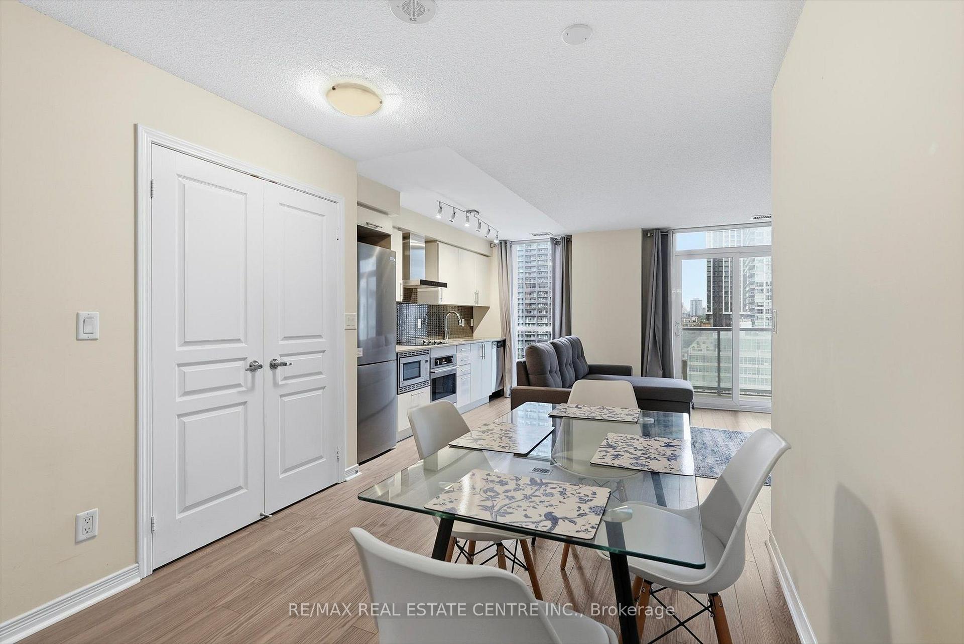 Photo 7 of Unit 1010, 352 Front Street W, Toronto, Waterfront Communities — HOMEH