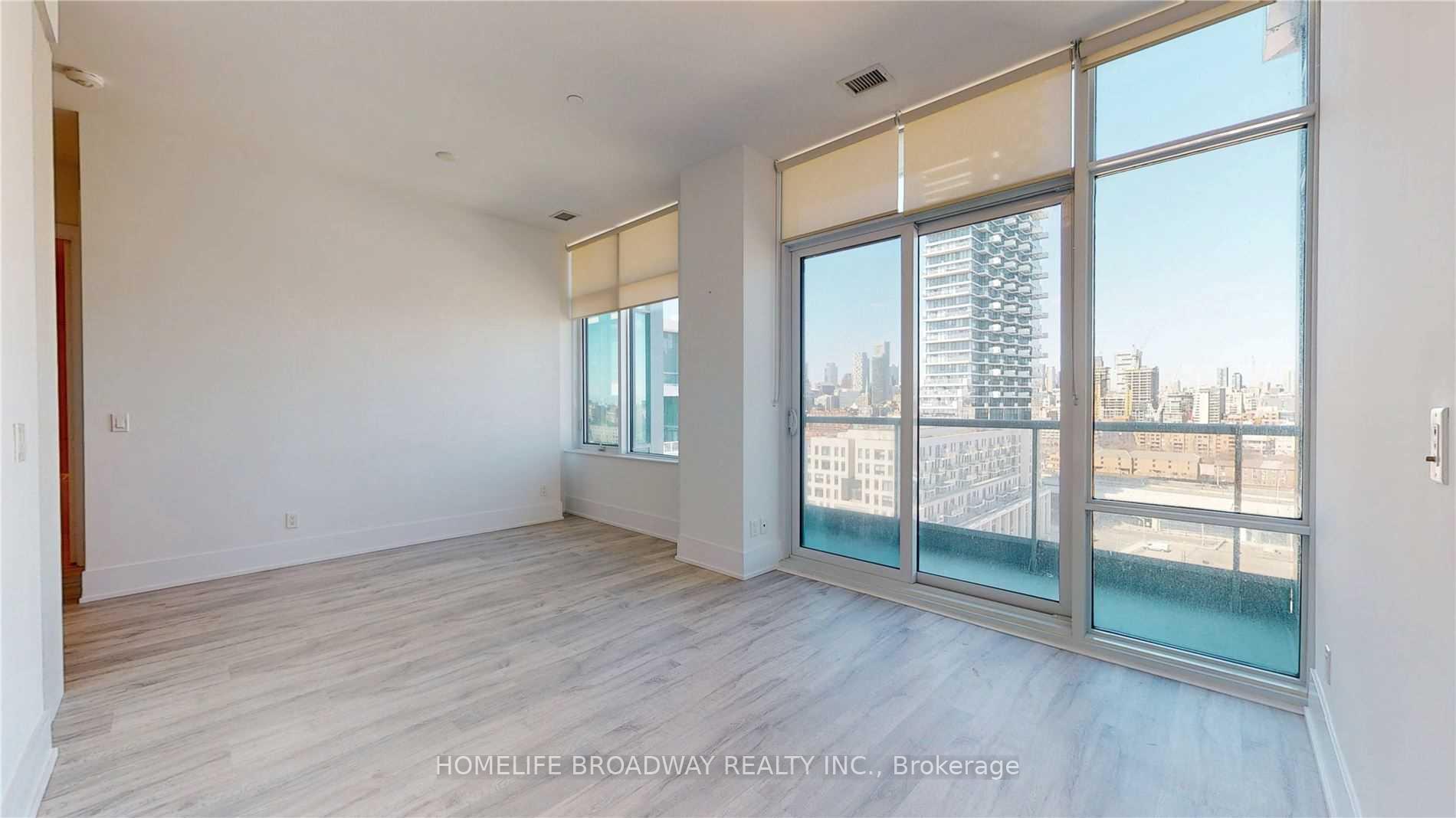 Photo 5 of Unit Sph31, 1 Edgewater Drive, Toronto, Waterfront Communities — HOMEH
