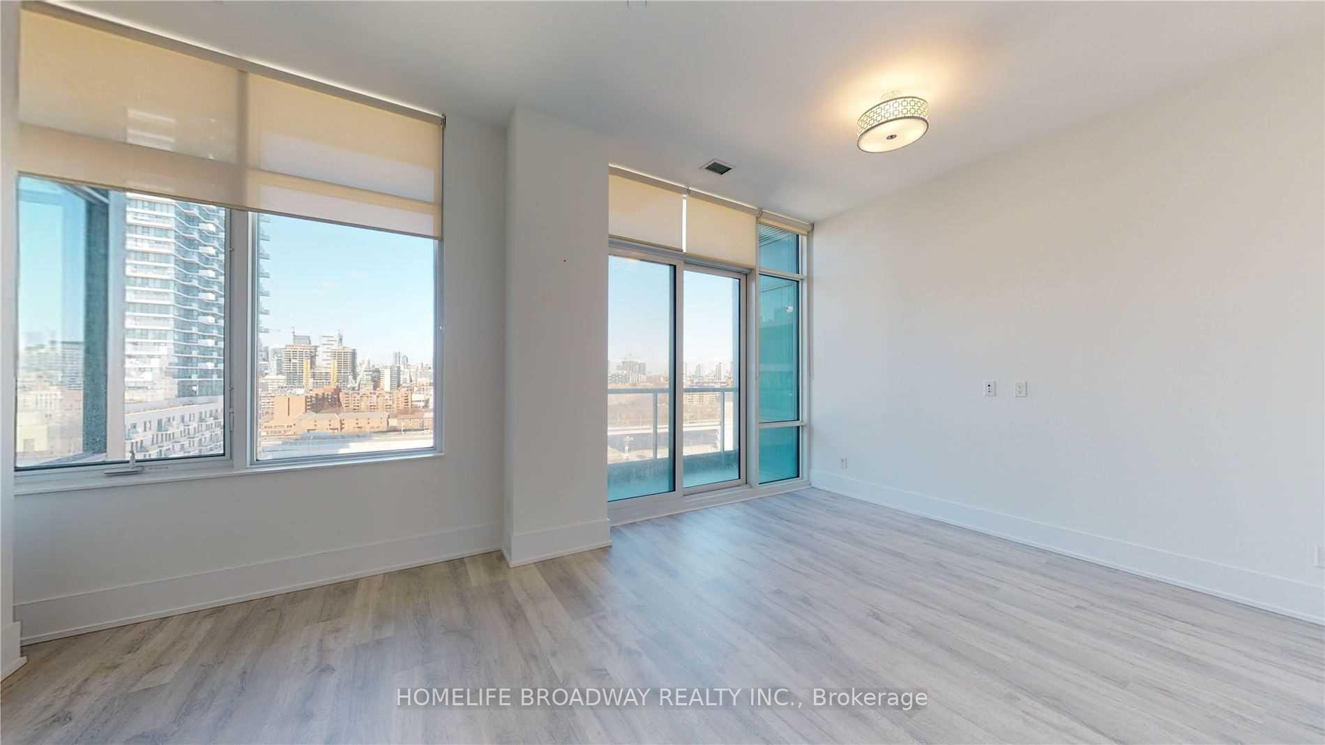 Photo 7 of Unit Sph31, 1 Edgewater Drive, Toronto, Waterfront Communities — HOMEH