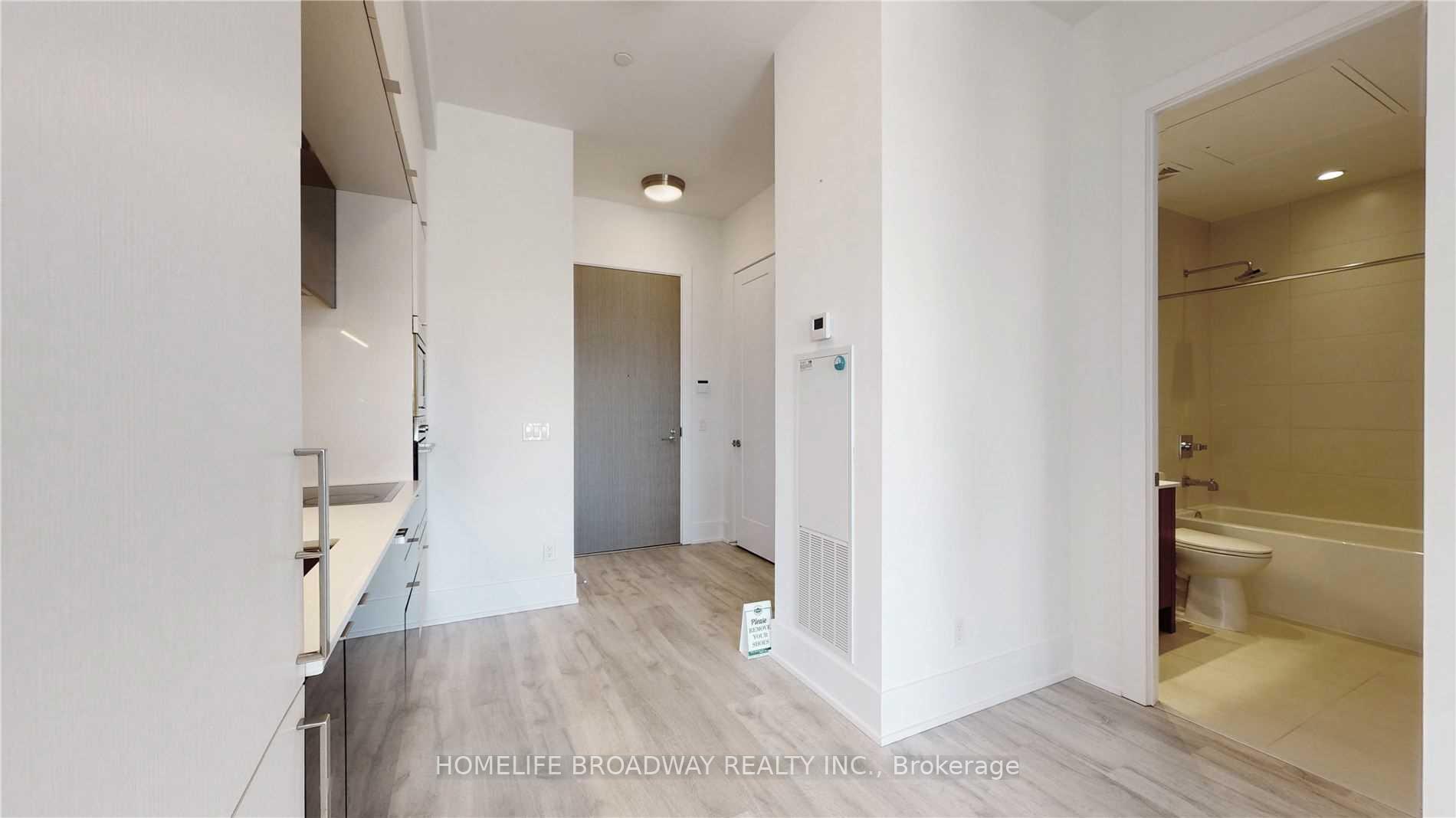 Photo 9 of Unit Sph31, 1 Edgewater Drive, Toronto, Waterfront Communities — HOMEH