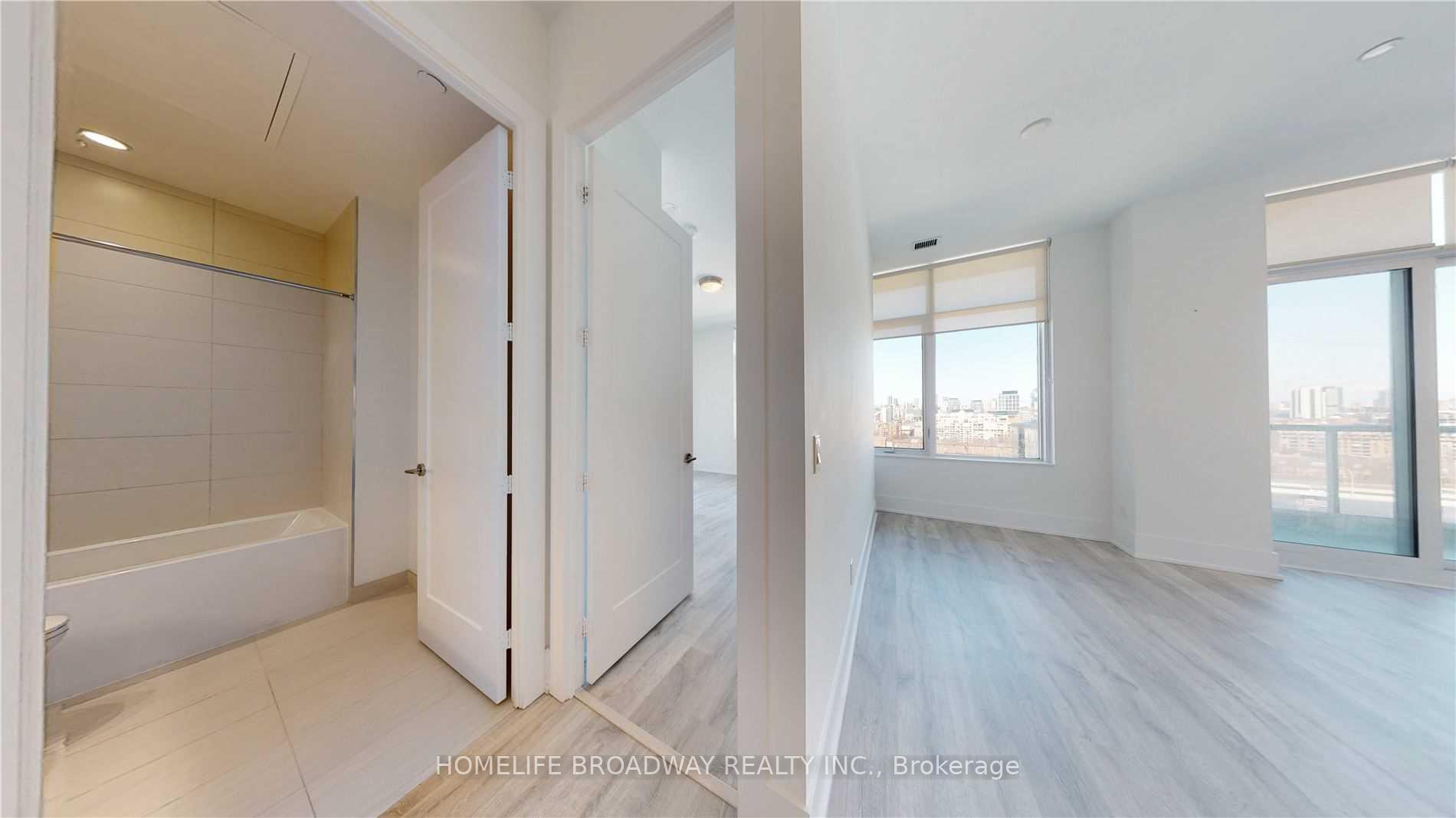 Photo 13 of Unit Sph31, 1 Edgewater Drive, Toronto, Waterfront Communities — HOMEH