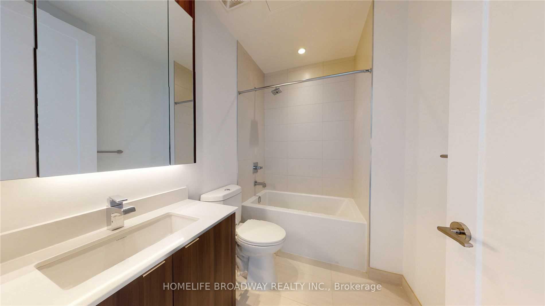 Photo 14 of Unit Sph31, 1 Edgewater Drive, Toronto, Waterfront Communities — HOMEH