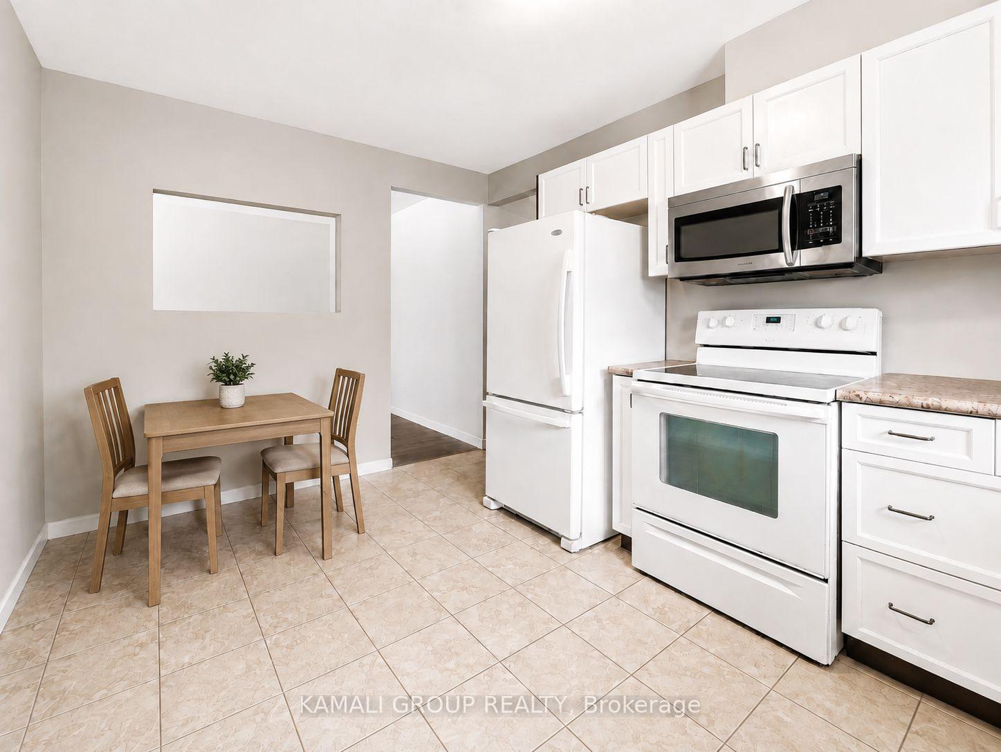 Photo 3 of Unit MAIN, 50 McConkey Place, Barrie, Allandale Heights — HOMEH