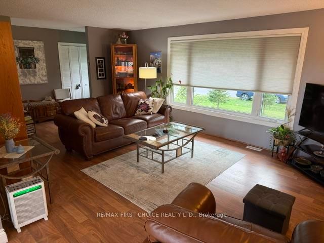 Photo 9 of 4130 Vanguard Avenue, Thunder Bay, Parkdale — HOMEH