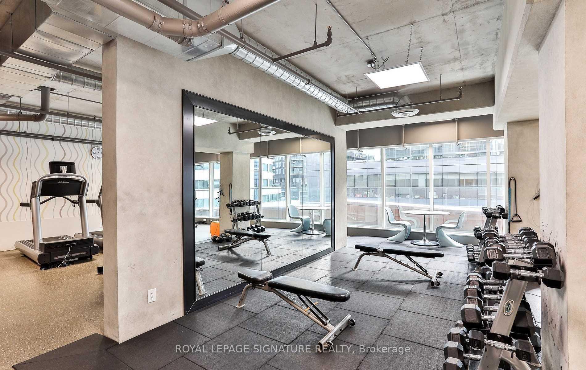Photo 3 of Unit 1901, 21 Widmer Street, Toronto, Waterfront Communities — HOMEH