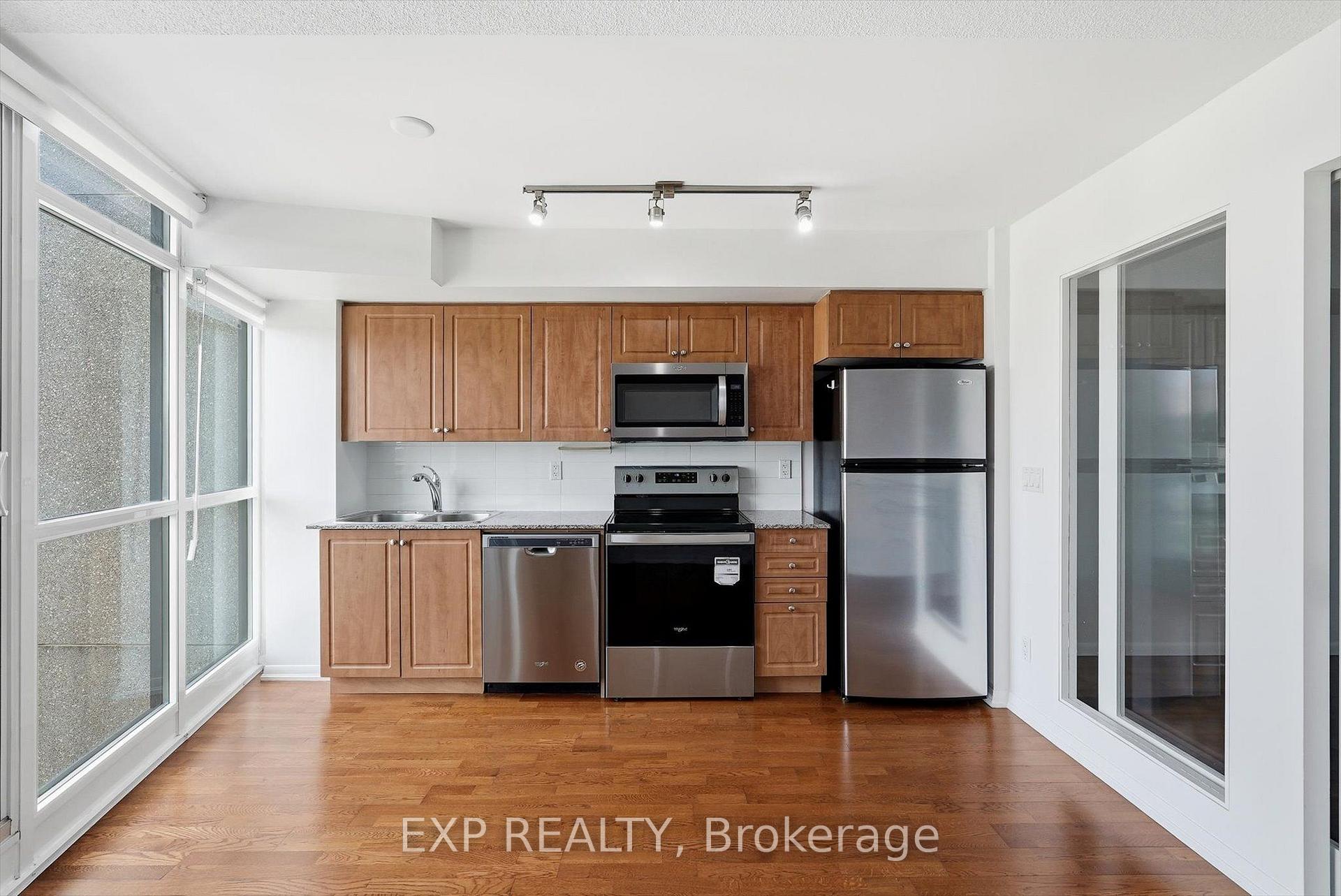 Photo 4 of Unit 667, 209 Fort York Boulevard, Toronto, Niagara — HOMEH