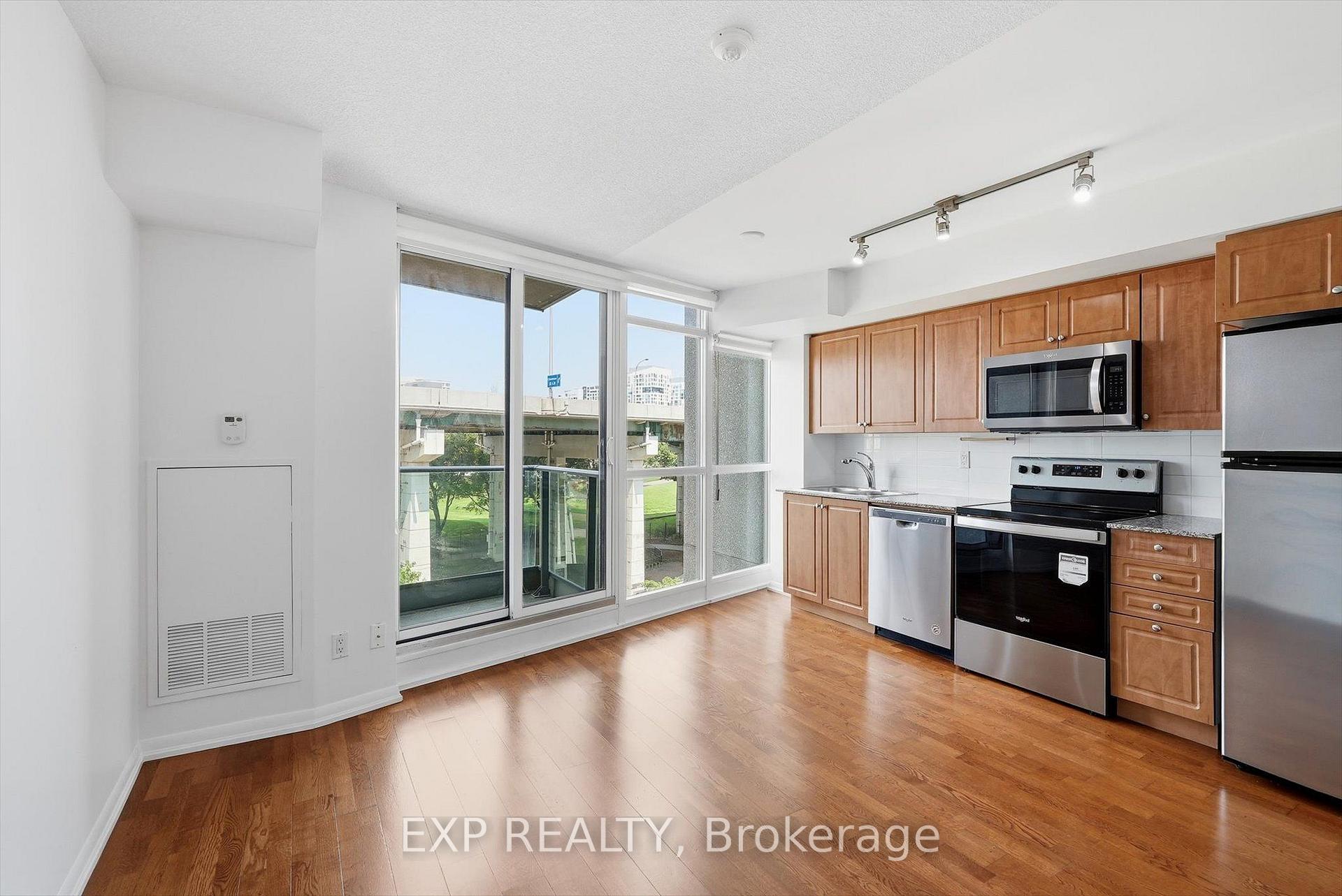 Photo 8 of Unit 667, 209 Fort York Boulevard, Toronto, Niagara — HOMEH