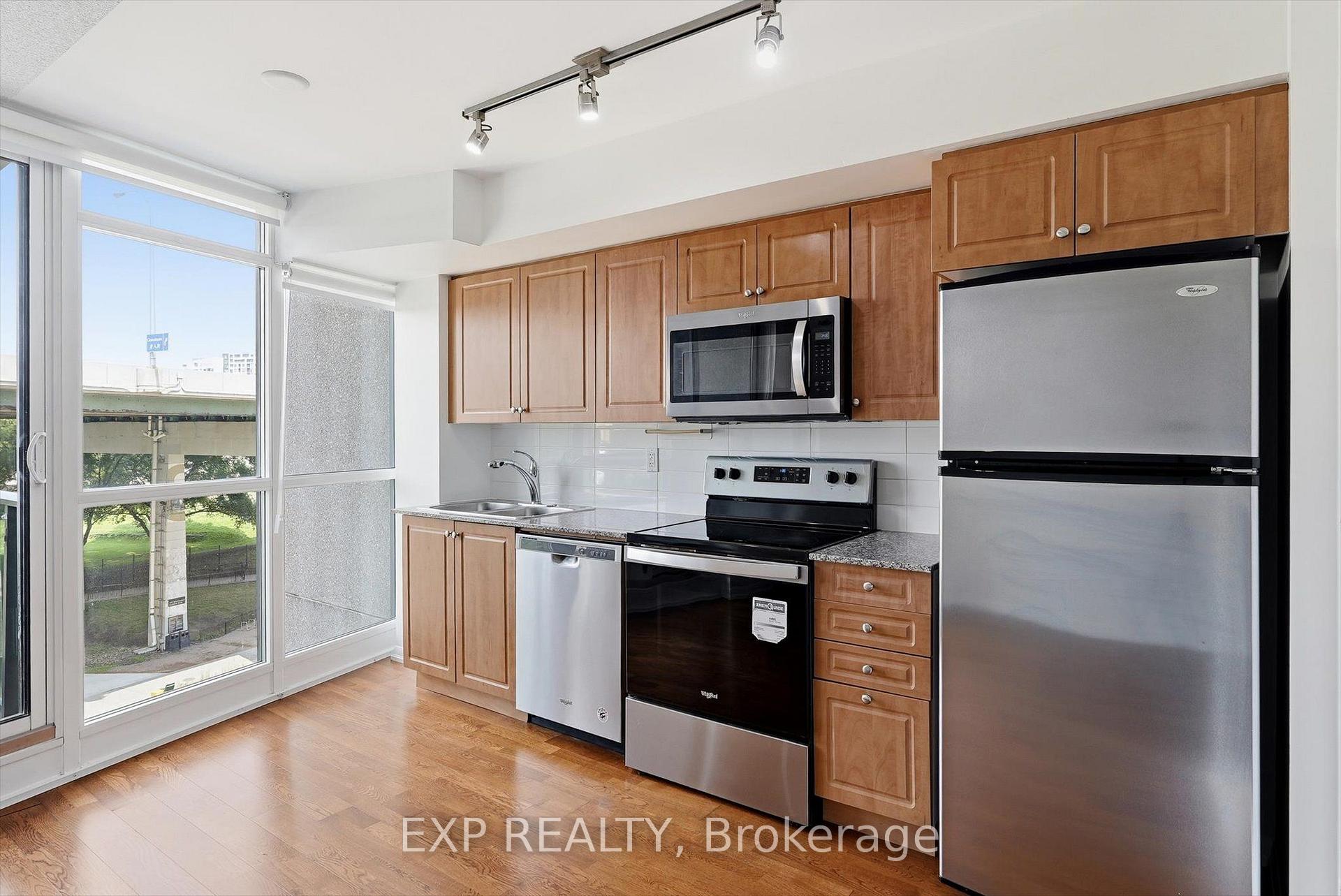 Photo 9 of Unit 667, 209 Fort York Boulevard, Toronto, Niagara — HOMEH
