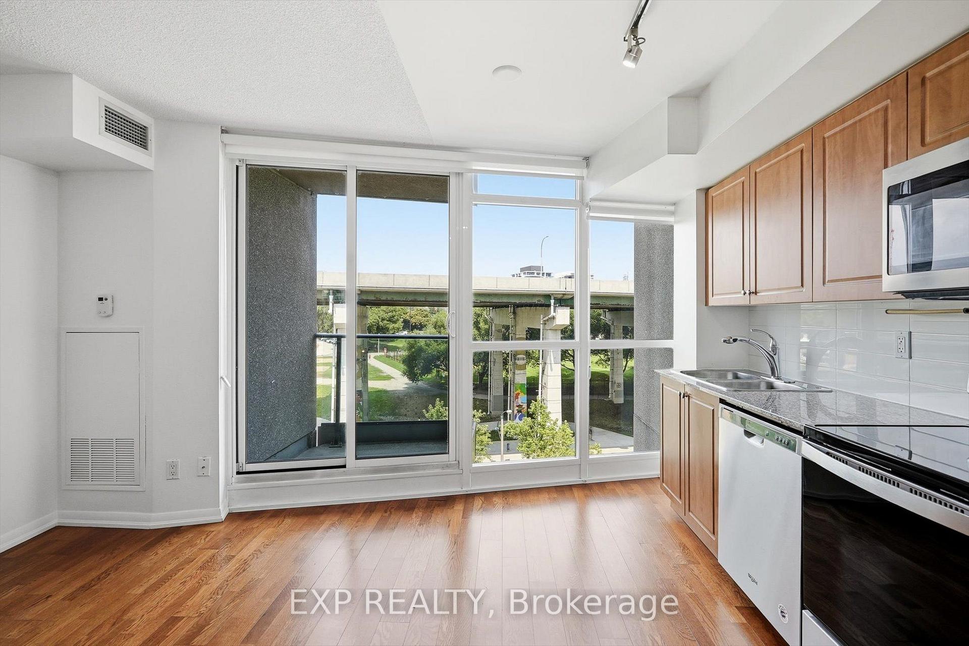 Photo 11 of Unit 667, 209 Fort York Boulevard, Toronto, Niagara — HOMEH