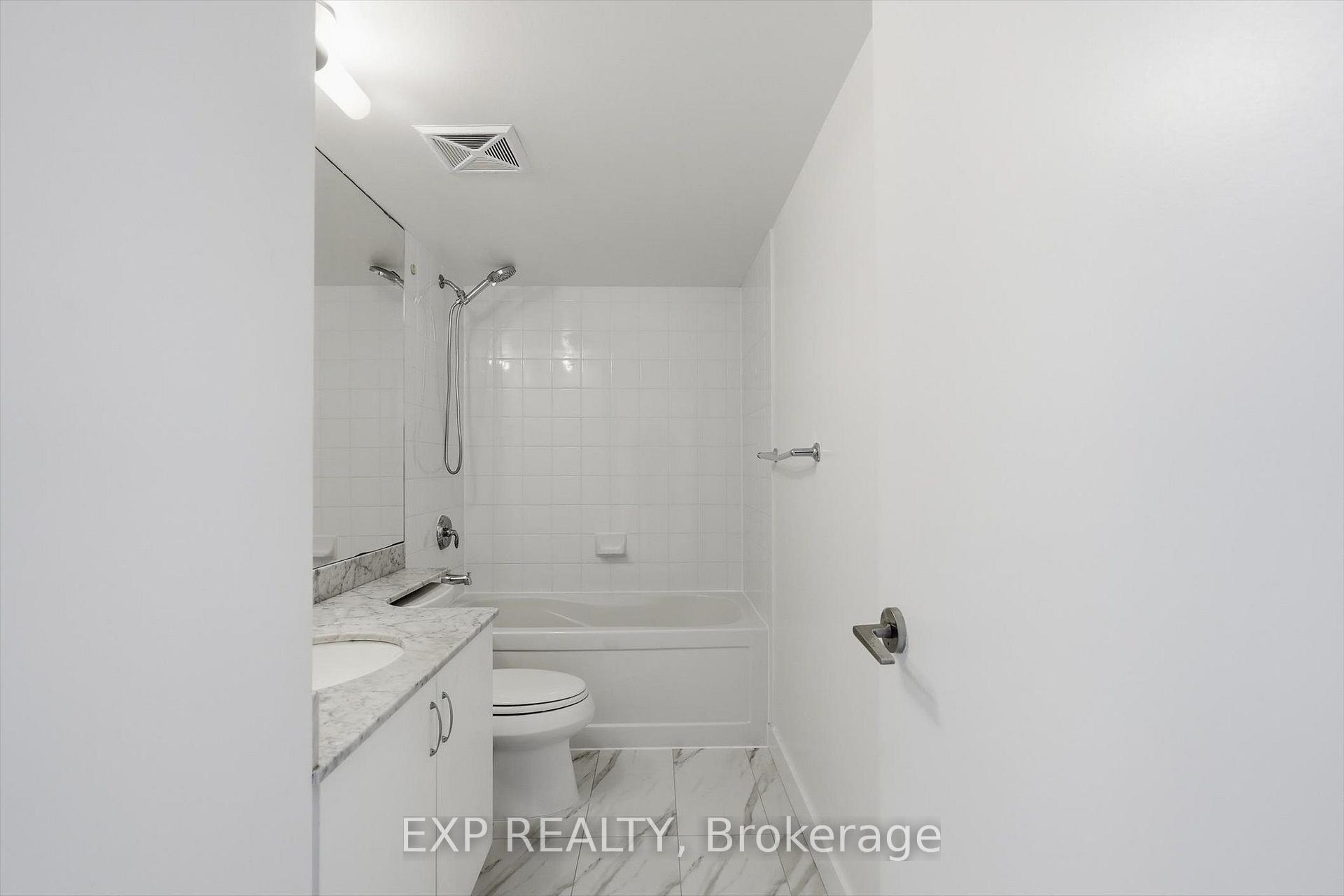 Photo 18 of Unit 667, 209 Fort York Boulevard, Toronto, Niagara — HOMEH