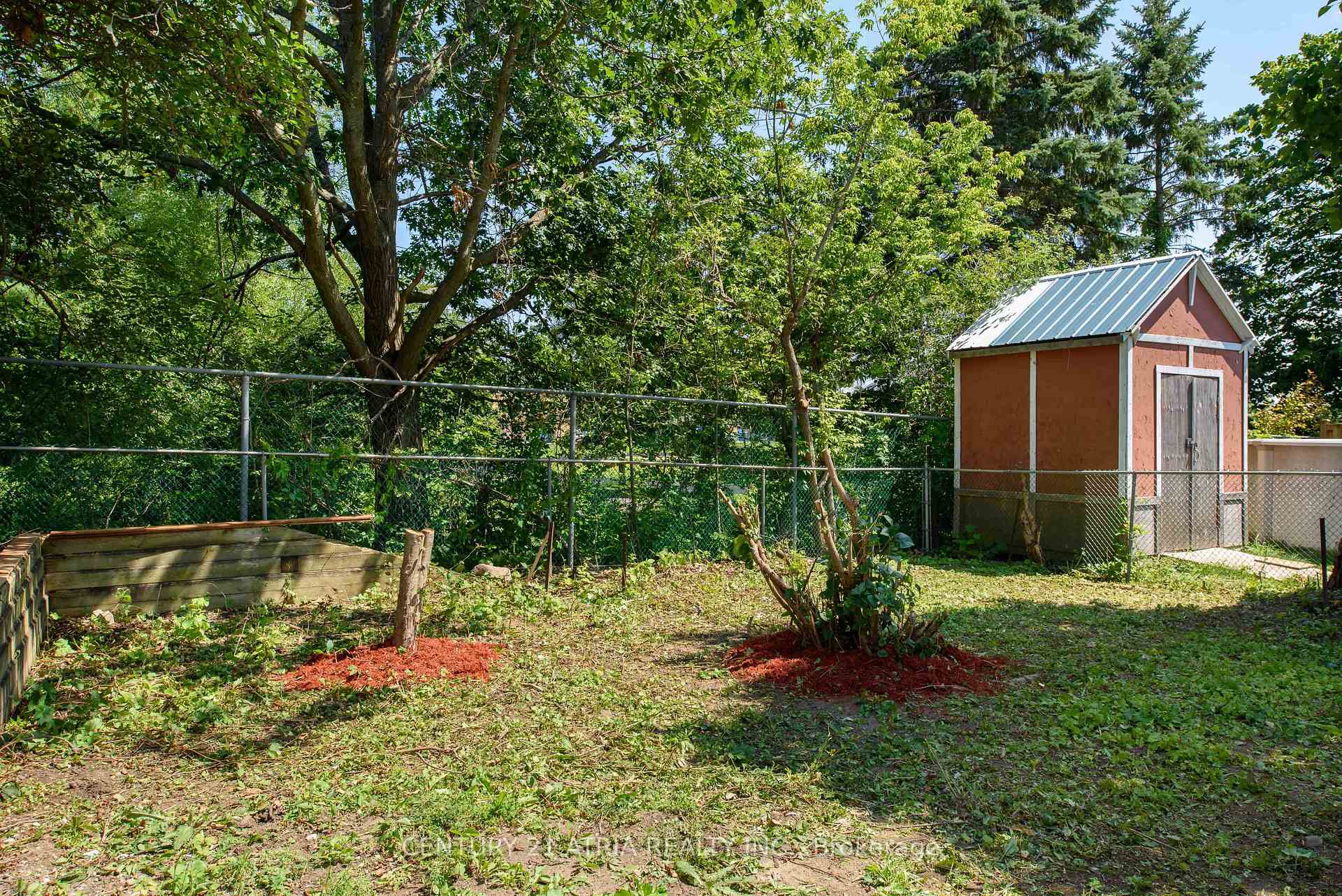 Photo 23 of 706 Frazer Drive, Midland — HOMEH