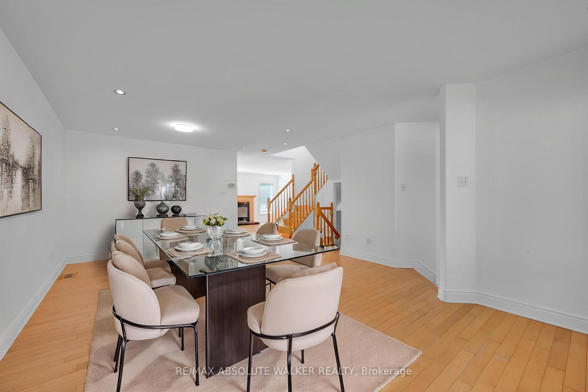 Photo 3 of 2269 Sandman Crescent, Ottawa, Avalon East — HOMEH