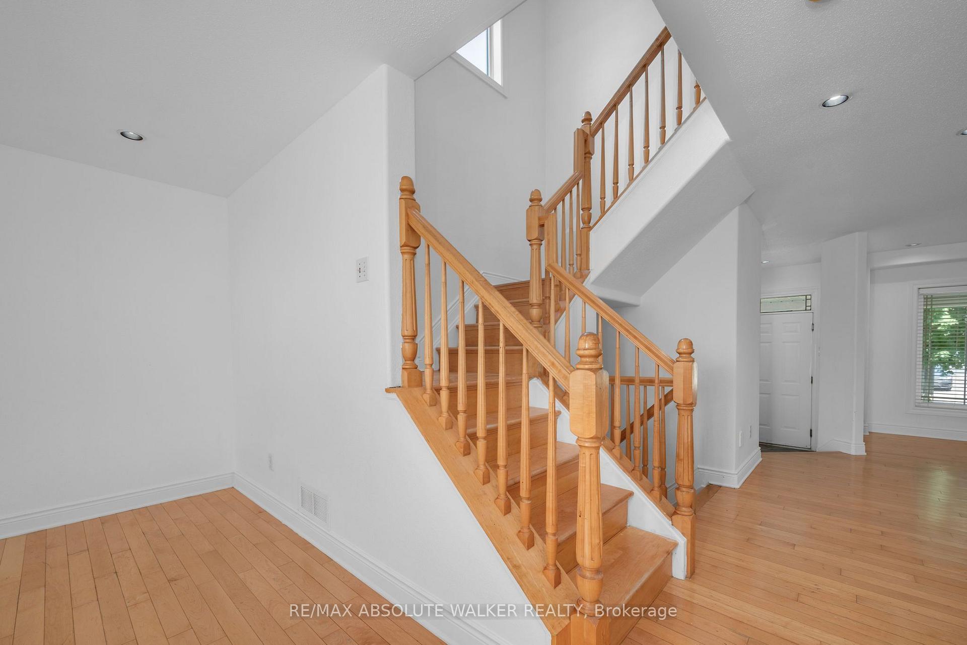 Photo 6 of 2269 Sandman Crescent, Ottawa, Avalon East — HOMEH