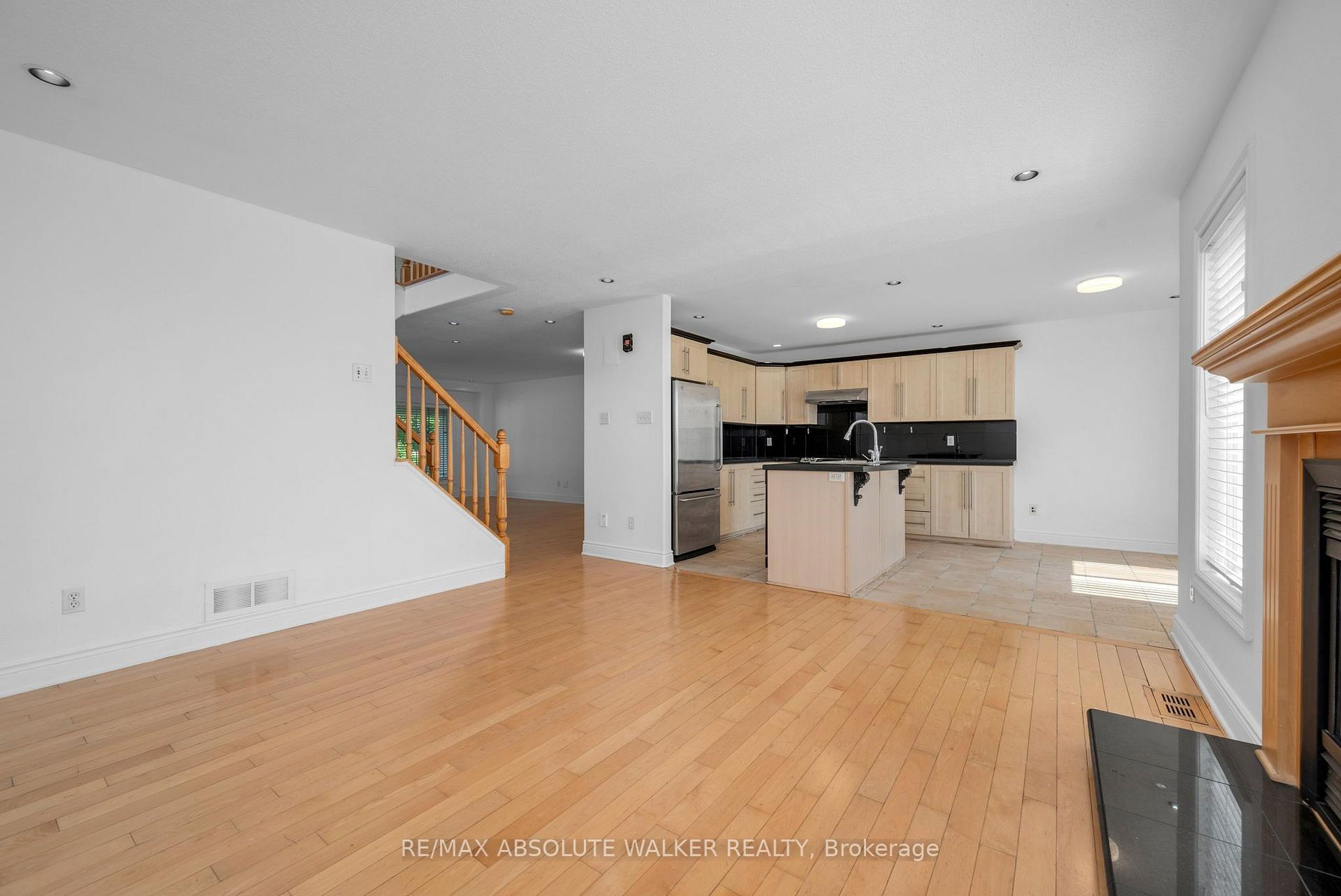 Photo 9 of 2269 Sandman Crescent, Ottawa, Avalon East — HOMEH