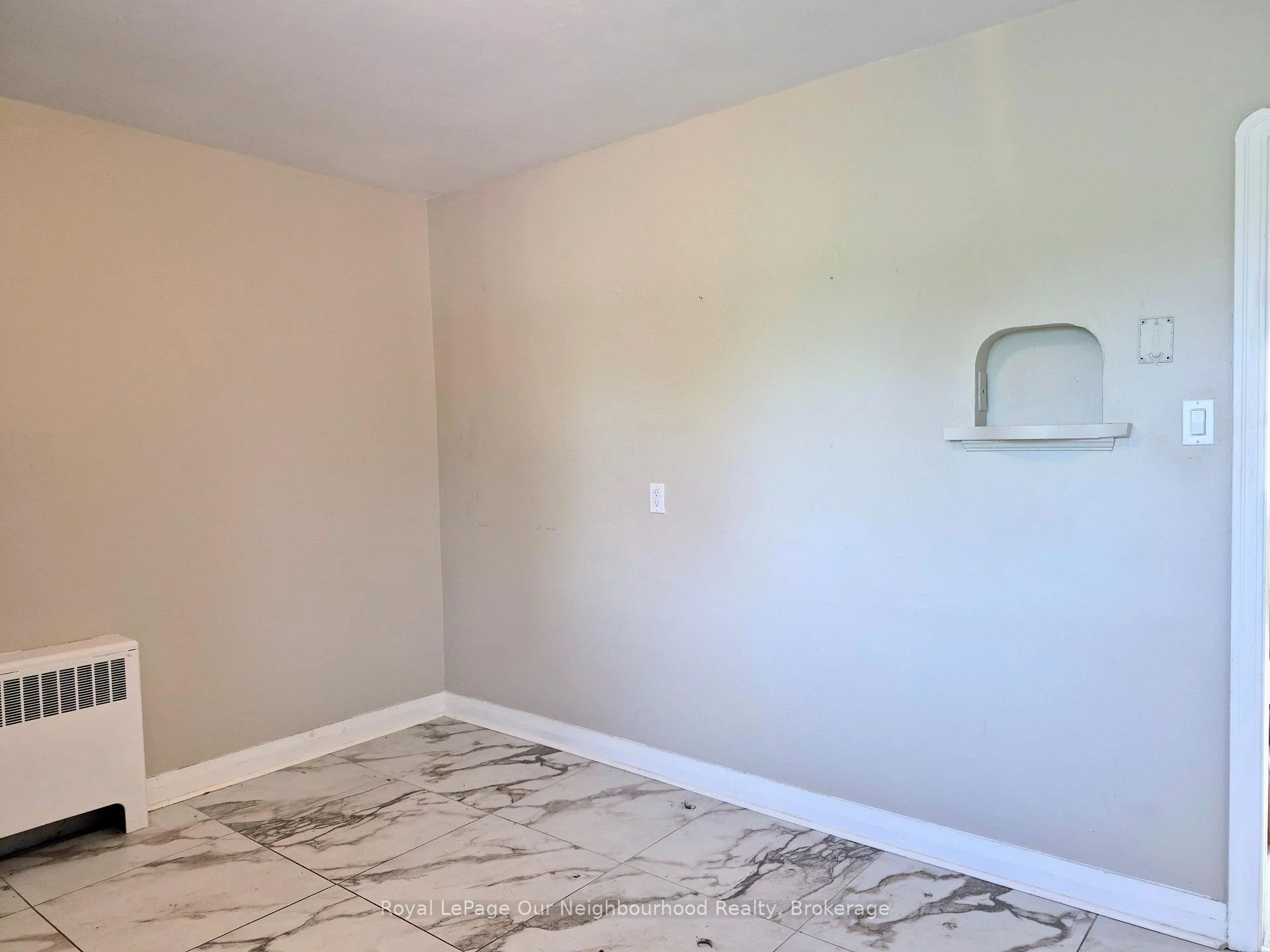 Photo 10 of Unit 2, 855 Simcoe Street N, Oshawa, Centennial — HOMEH