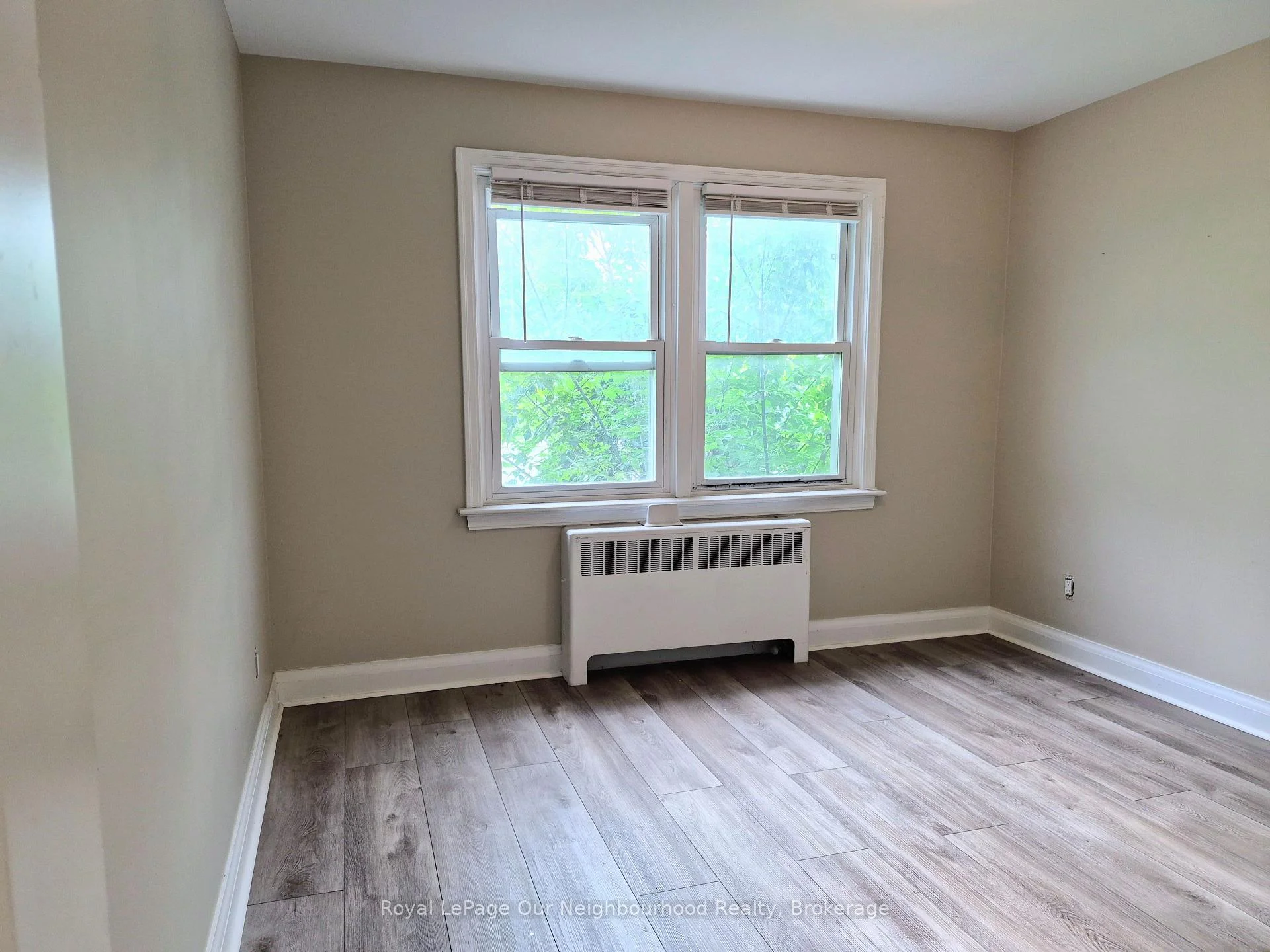 Photo 14 of Unit 2, 855 Simcoe Street N, Oshawa, Centennial — HOMEH