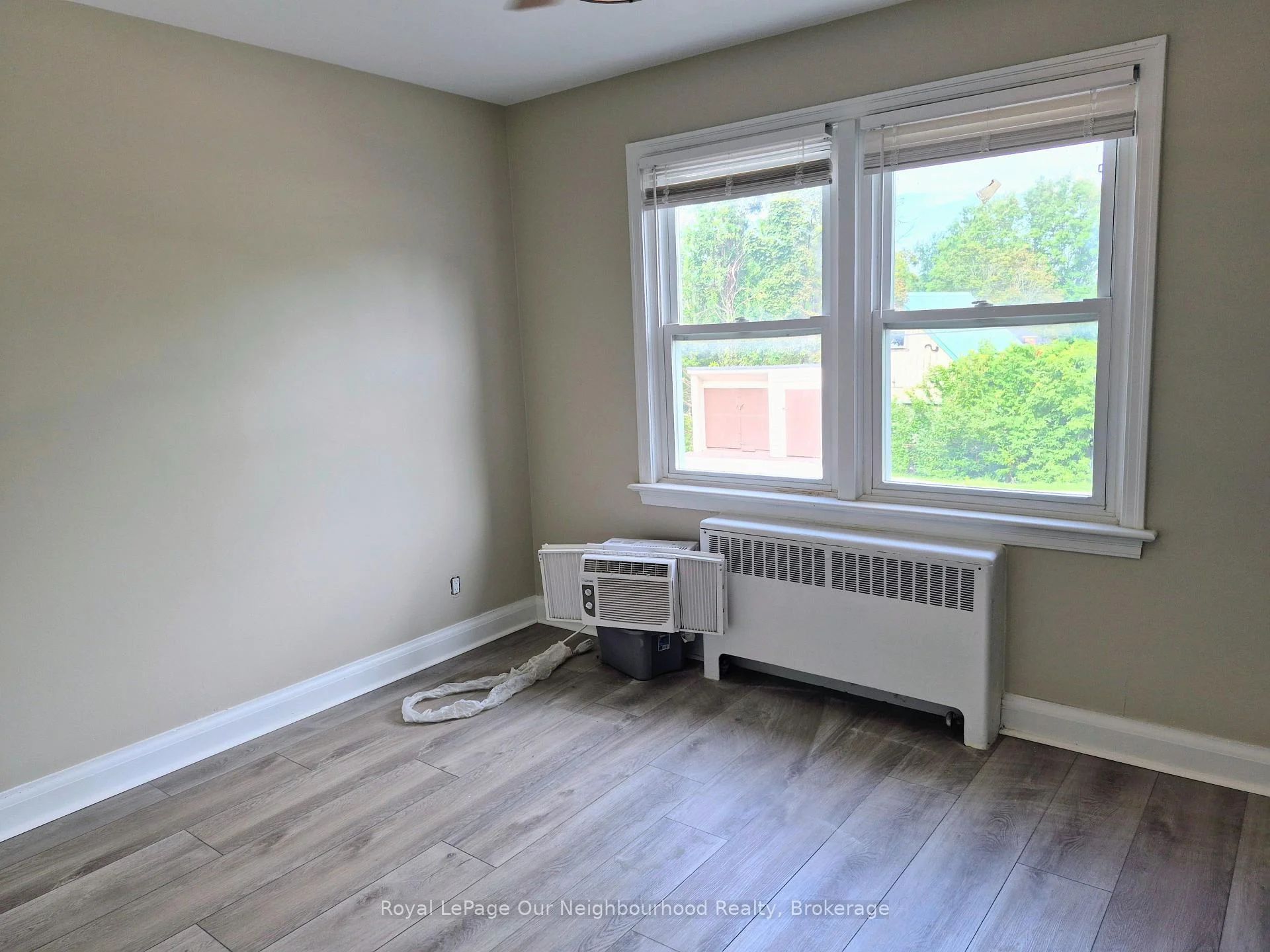 Photo 20 of Unit 2, 855 Simcoe Street N, Oshawa, Centennial — HOMEH