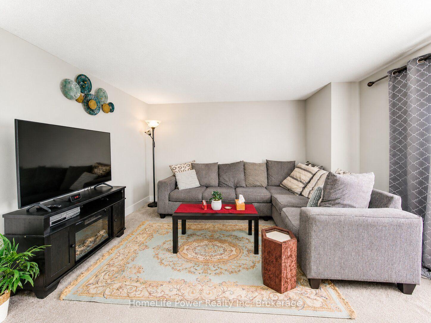 Photo 18 of 233 Red Clover Court, Kitchener, Larentian West — HOMEH