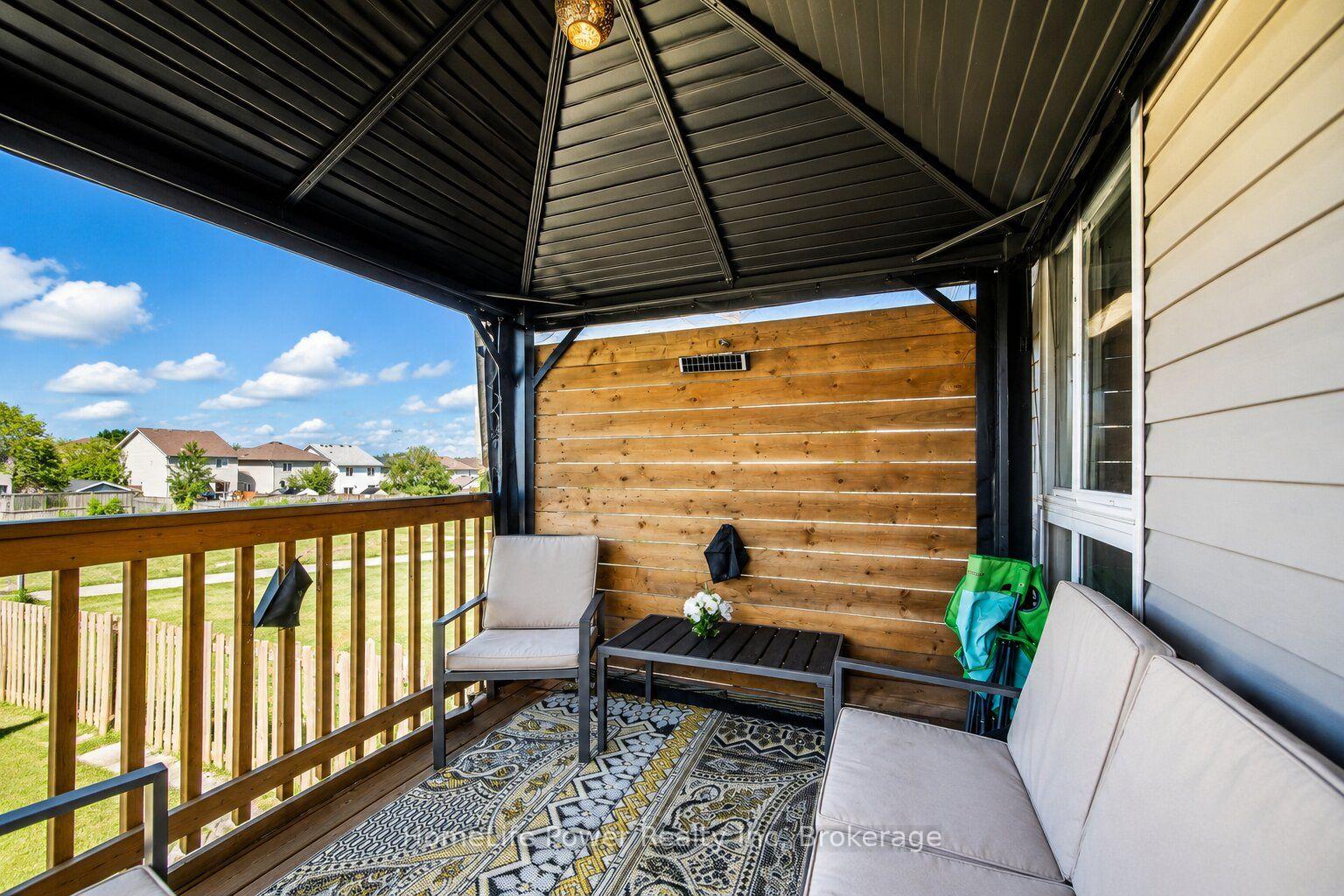 Photo 34 of 233 Red Clover Court, Kitchener, Larentian West — HOMEH