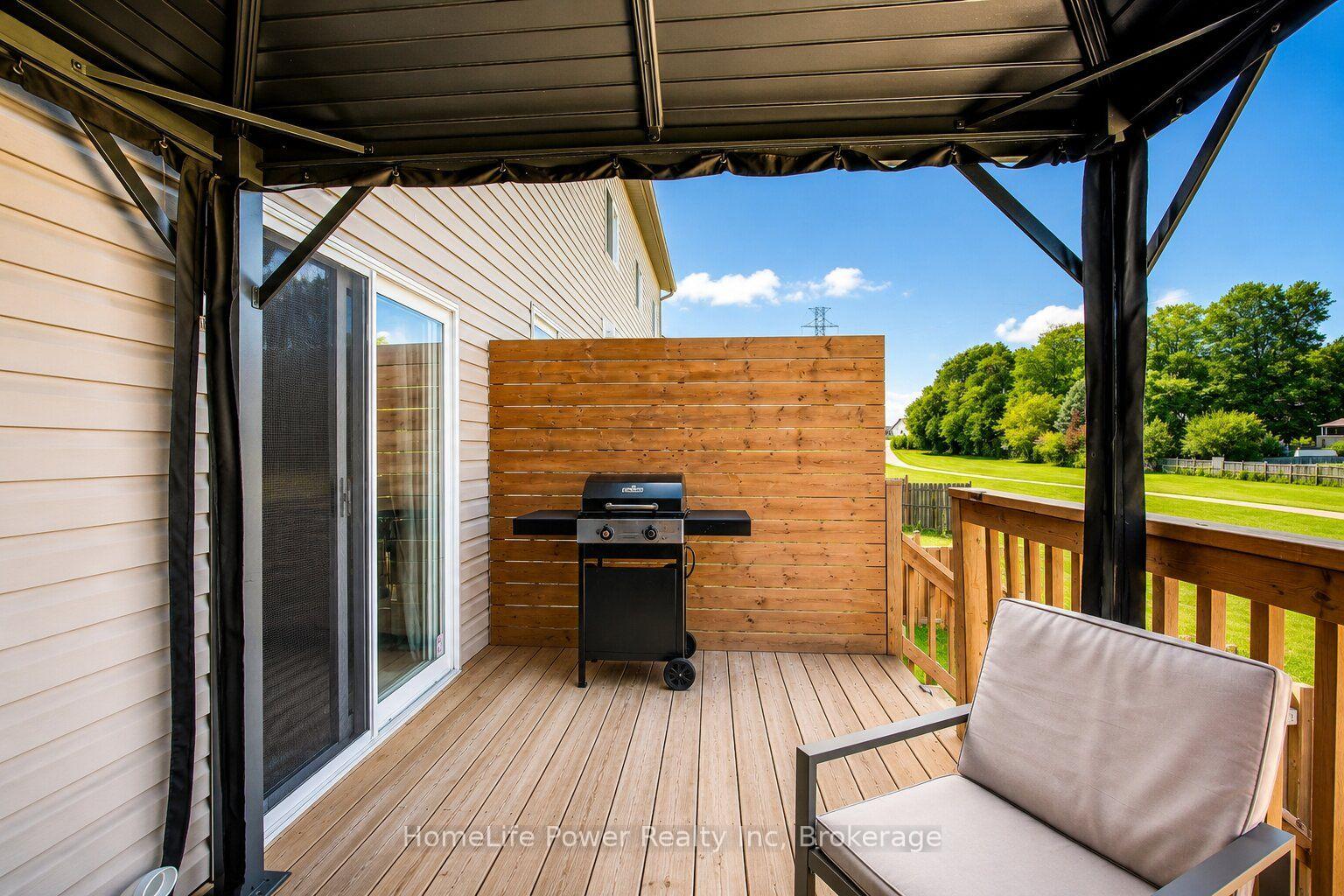 Photo 35 of 233 Red Clover Court, Kitchener, Larentian West — HOMEH