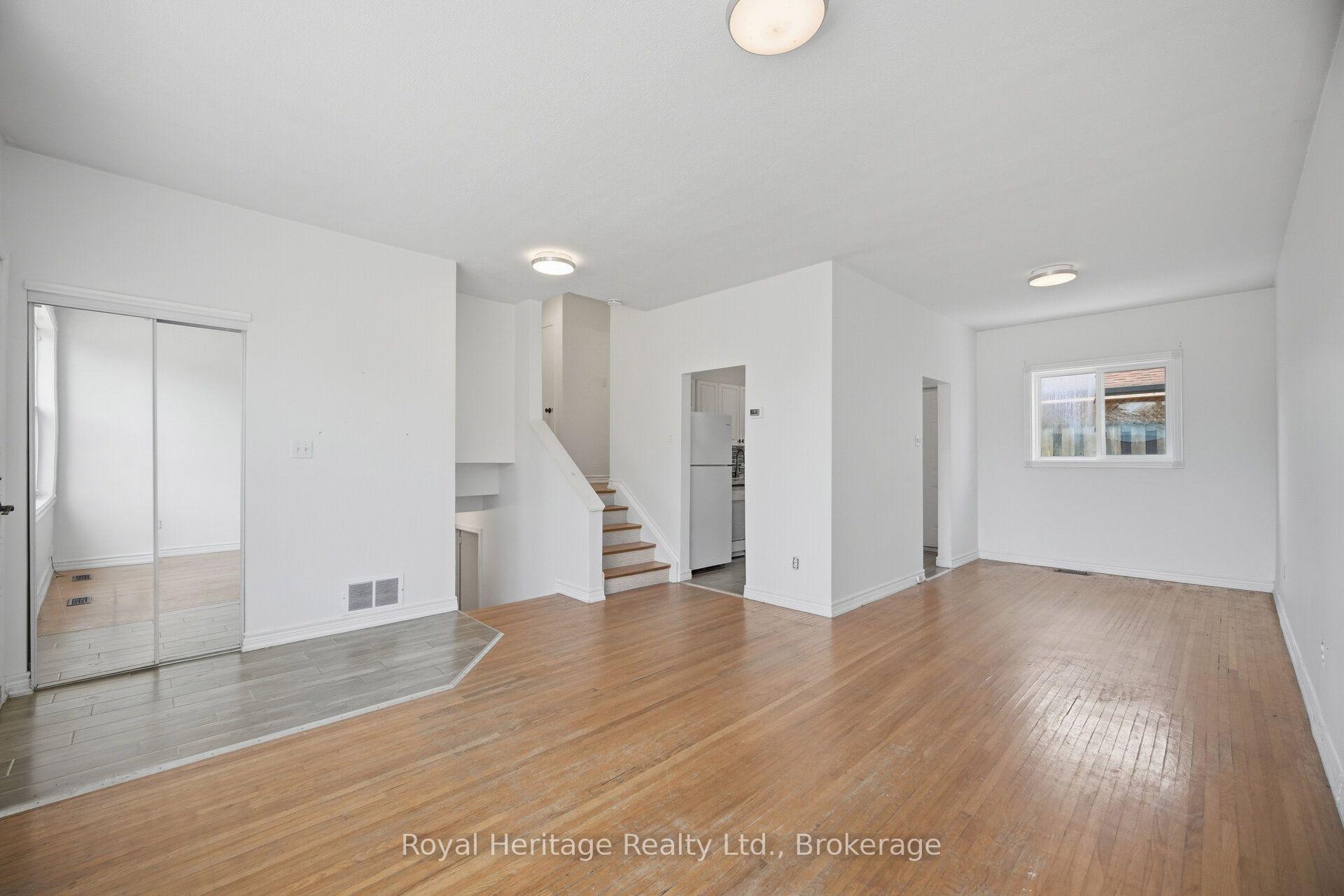 Photo 5 of 1546 Lakemount Street, Oshawa, Lakeview — HOMEH