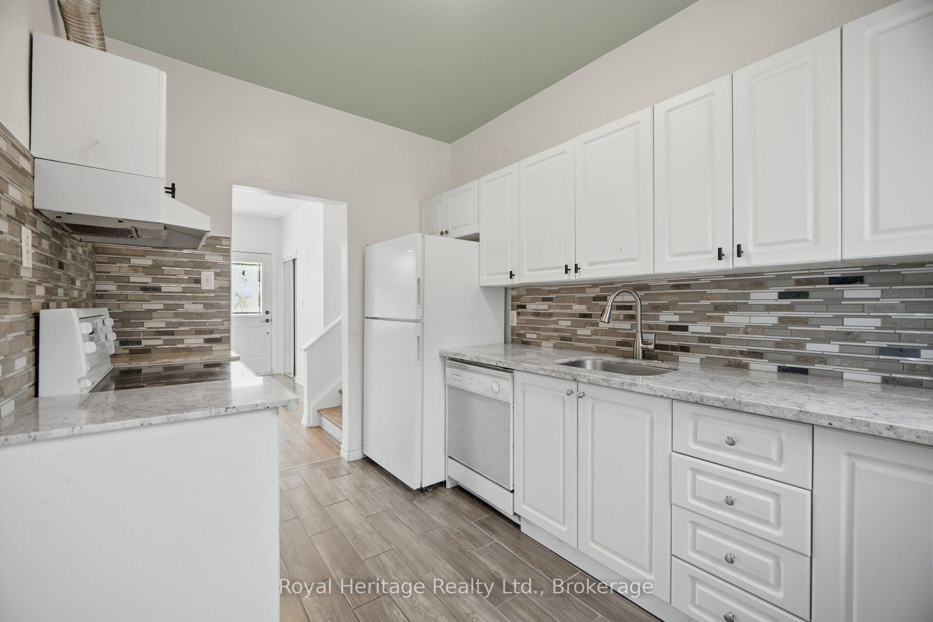Photo 7 of 1546 Lakemount Street, Oshawa, Lakeview — HOMEH