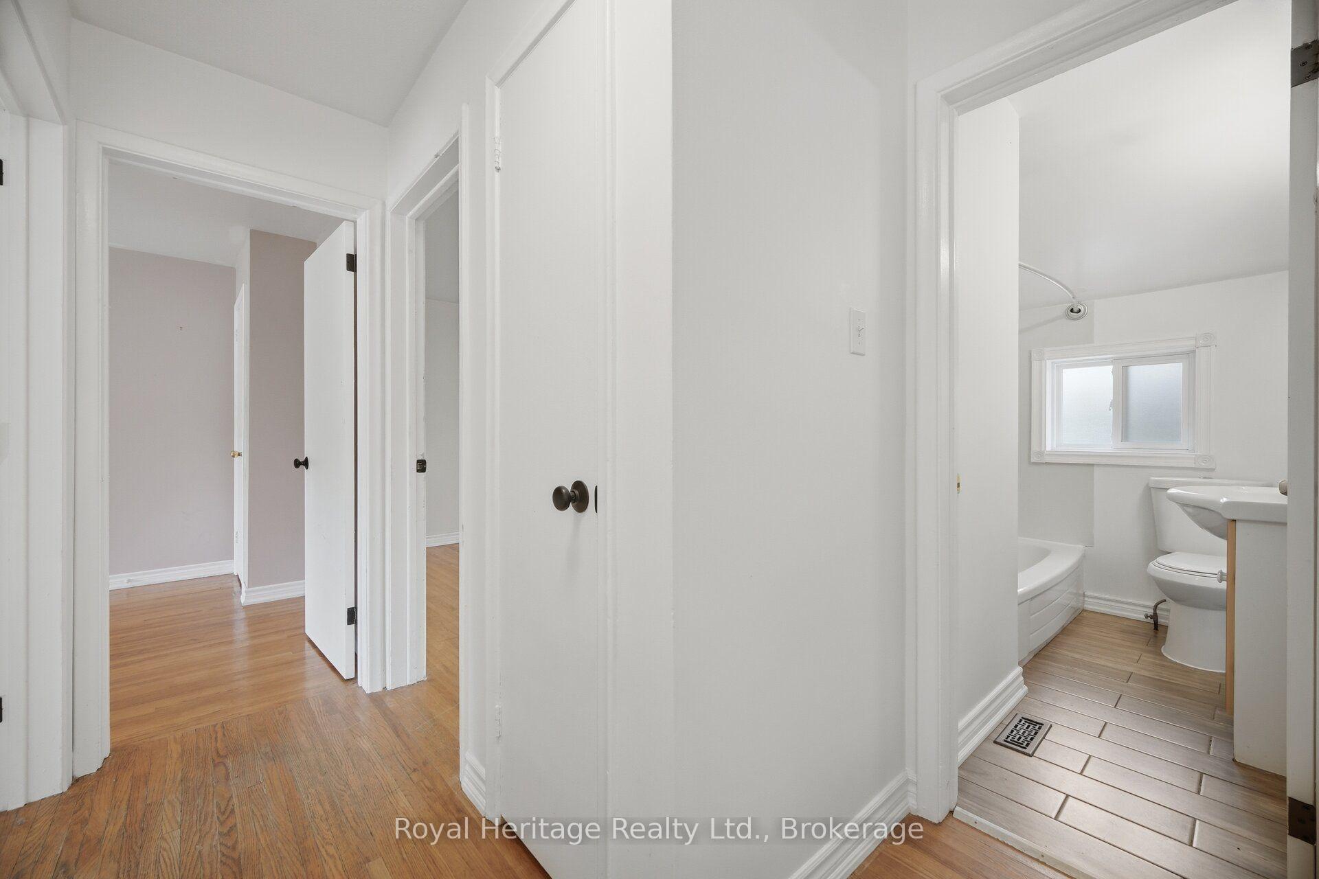 Photo 10 of 1546 Lakemount Street, Oshawa, Lakeview — HOMEH