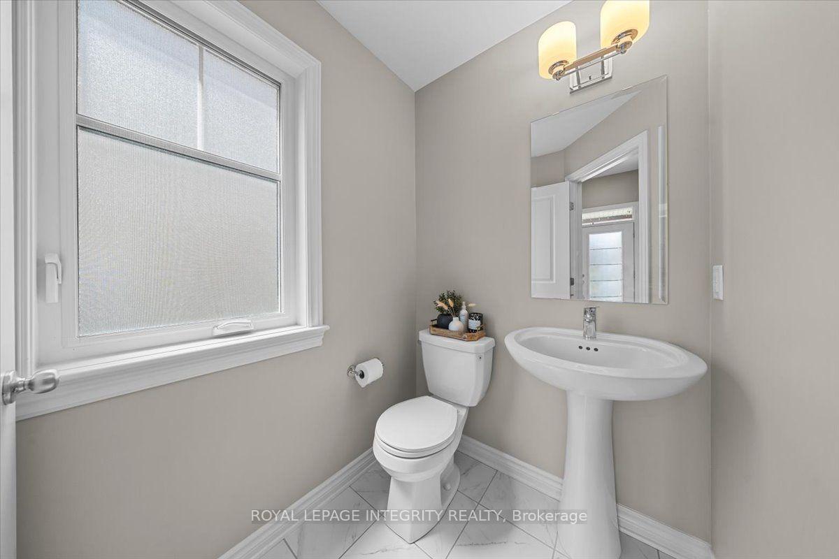 Photo 4 of 715 Cap Diamant Way, Ottawa, Camelot — HOMEH