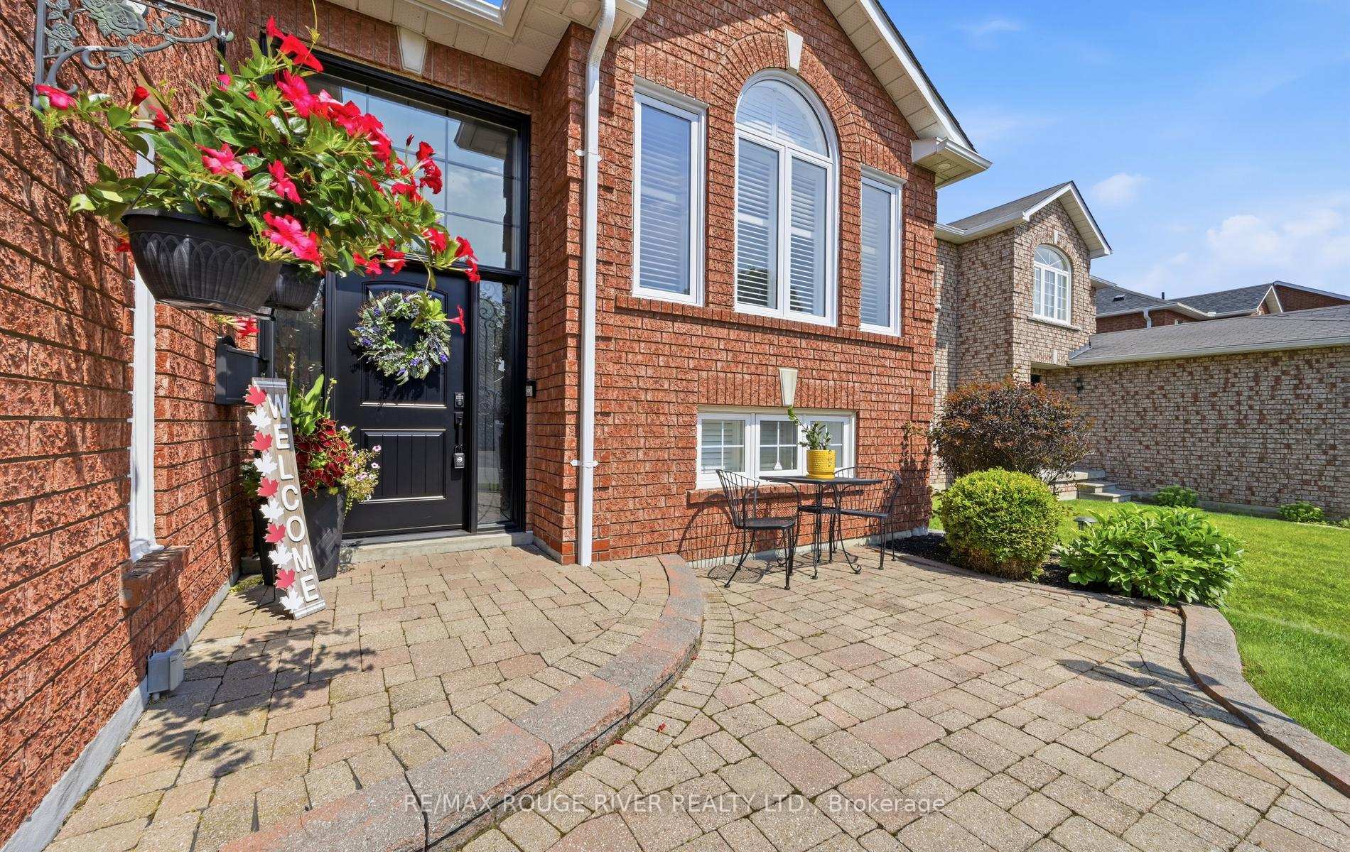 Photo 1 of 32 Patrick Drive, Whitby, Pringle Creek — HOMEH