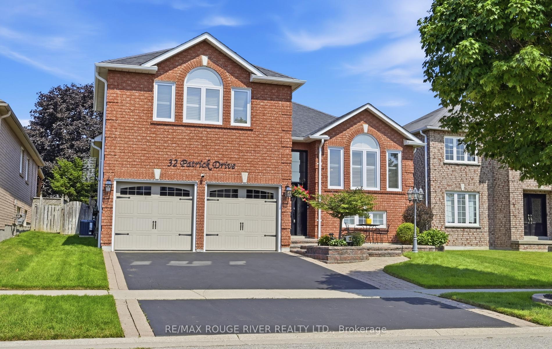 Photo 2 of 32 Patrick Drive, Whitby, Pringle Creek — HOMEH