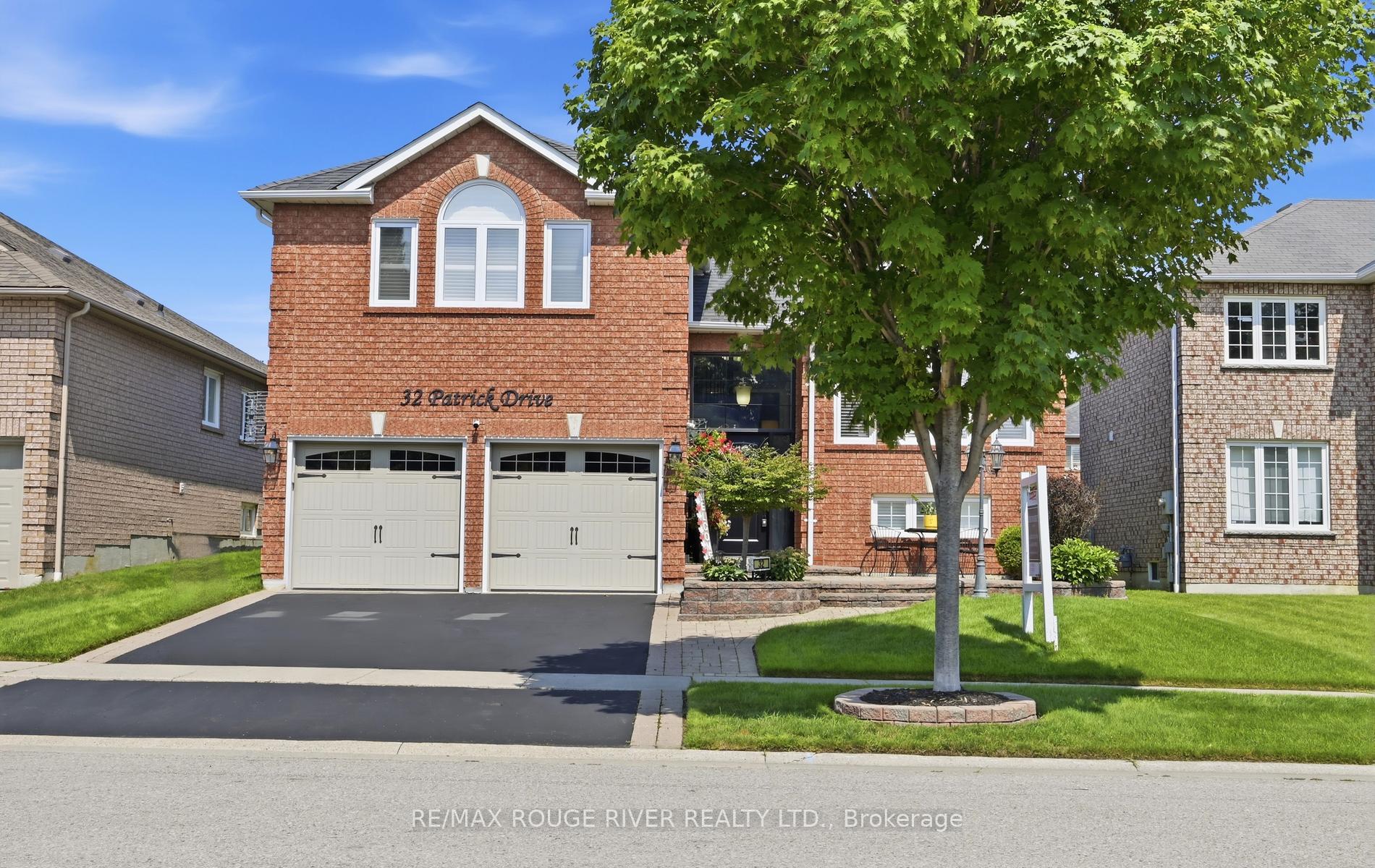 Photo 43 of 32 Patrick Drive, Whitby, Pringle Creek — HOMEH