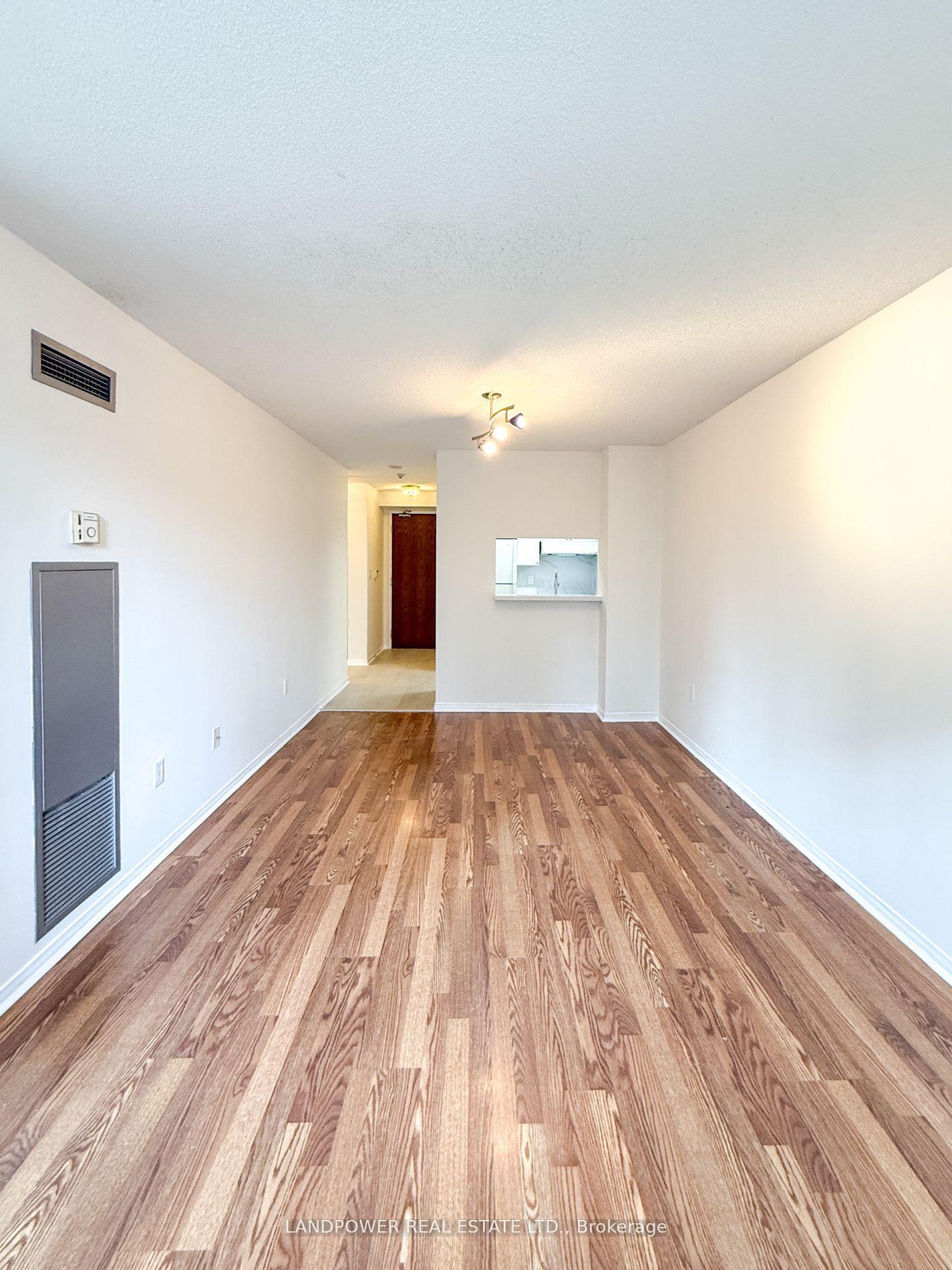 Photo 8 of Unit 206, 3 Pemberton Avenue, North York, Willowdale East — HOMEH