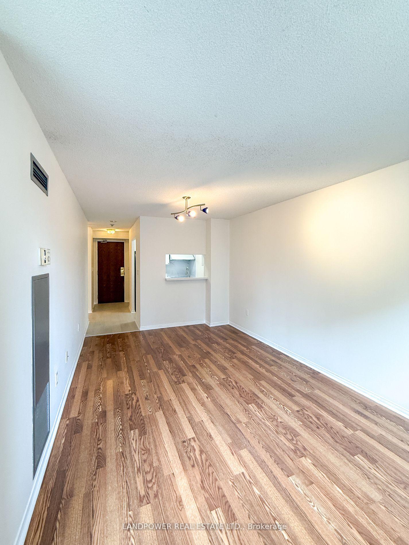 Photo 11 of Unit 206, 3 Pemberton Avenue, North York, Willowdale East — HOMEH