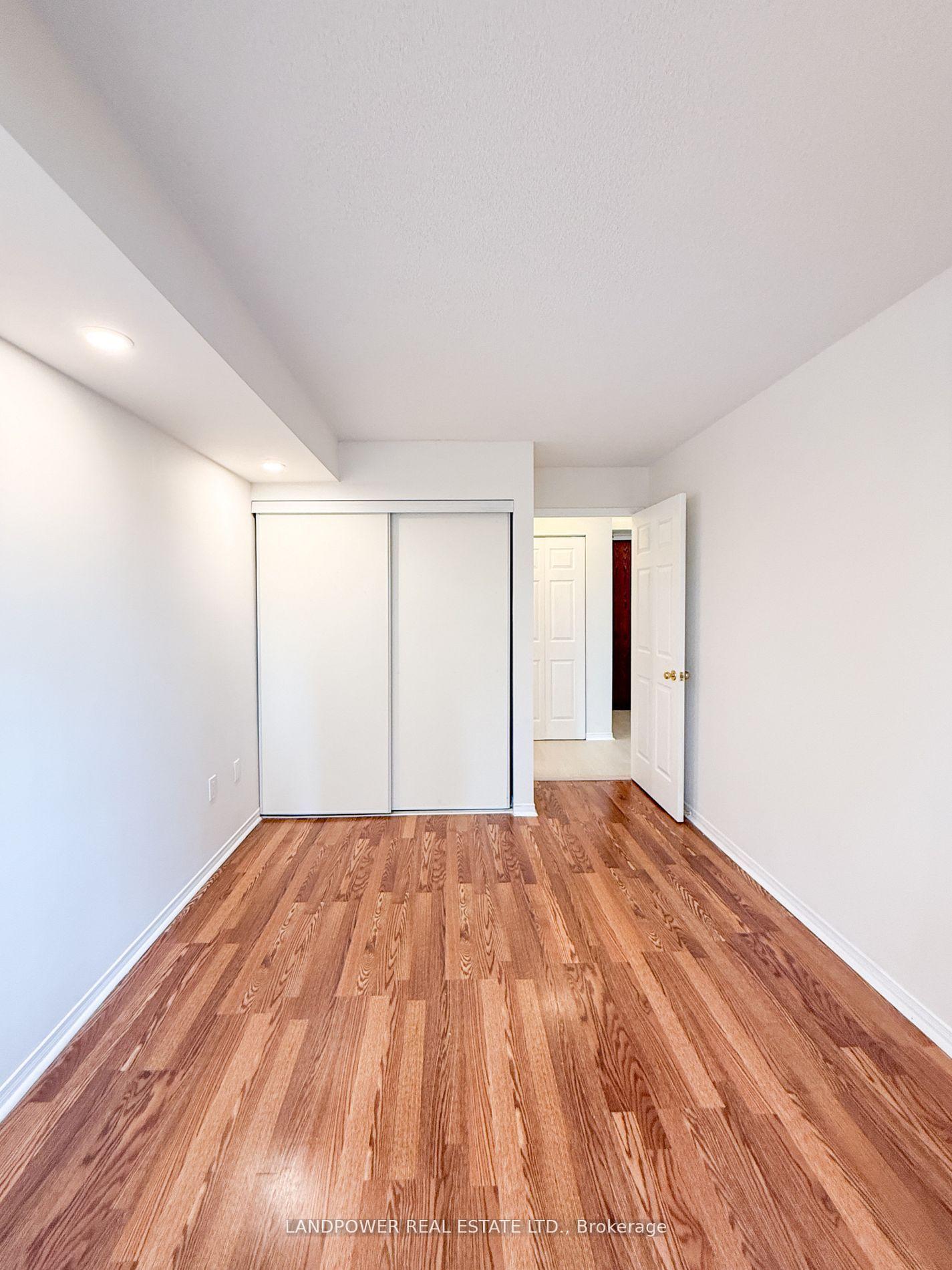 Photo 16 of Unit 206, 3 Pemberton Avenue, North York, Willowdale East — HOMEH