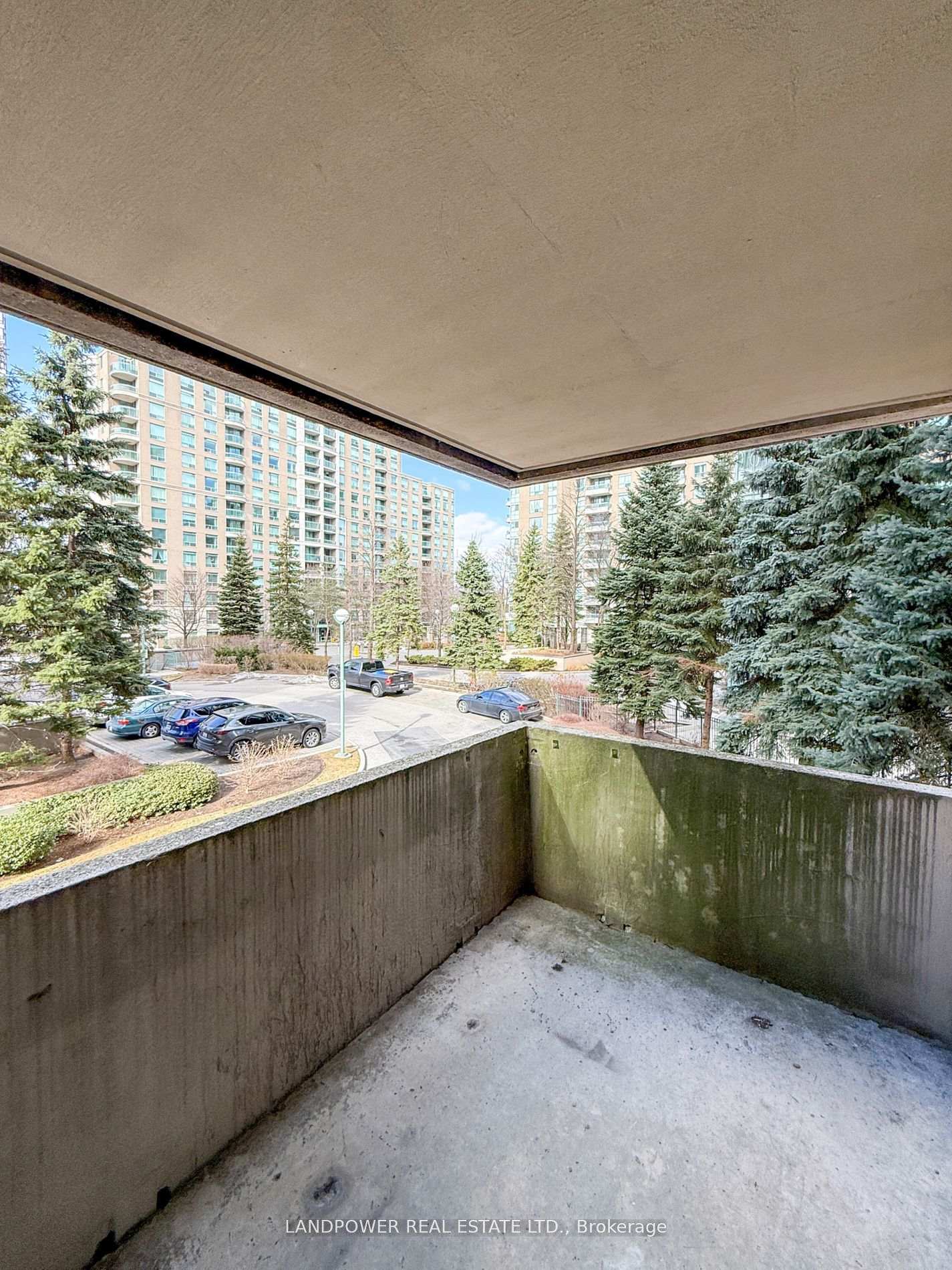 Photo 18 of Unit 206, 3 Pemberton Avenue, North York, Willowdale East — HOMEH