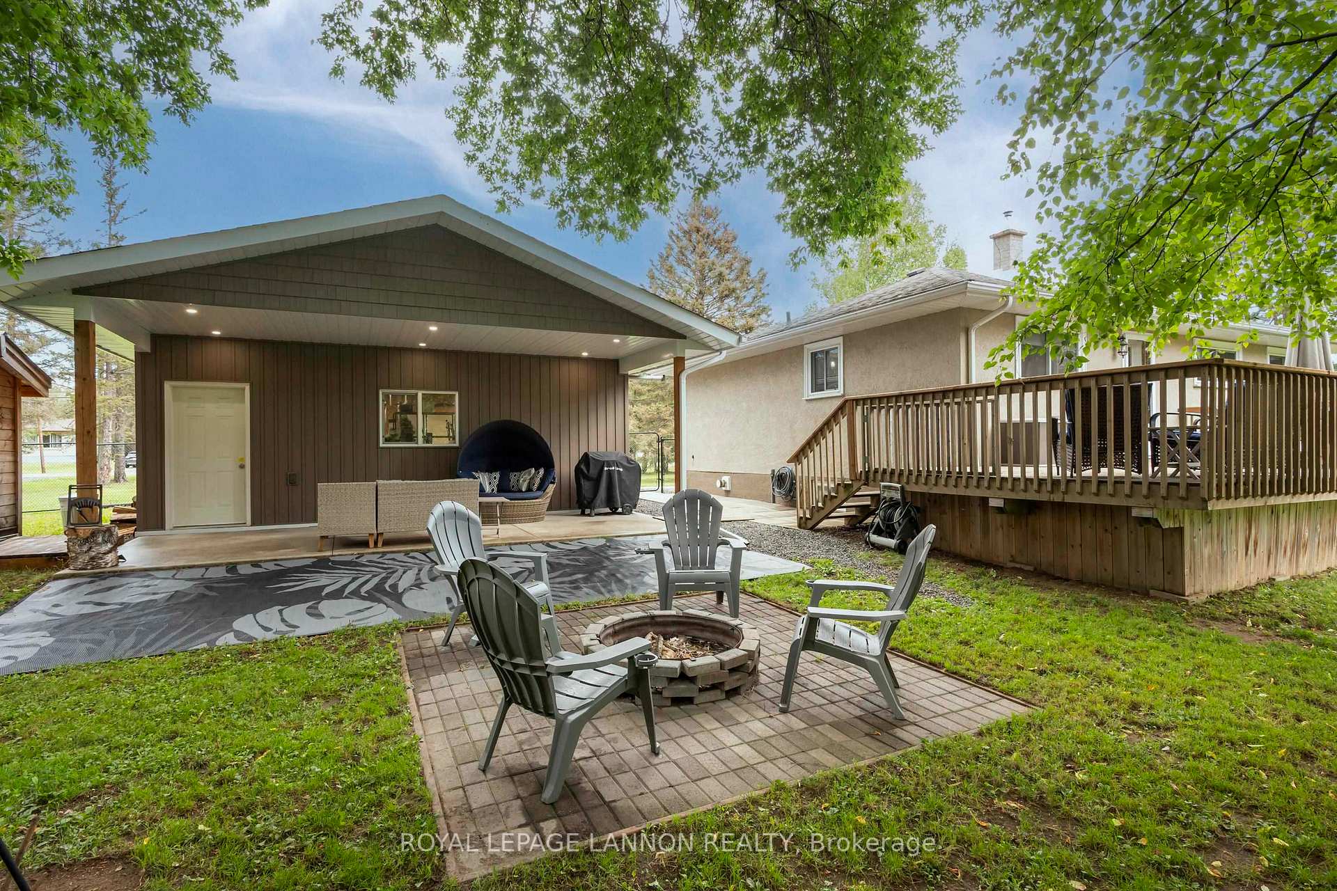 Photo 13 of 2312 Rosslyn Road, Thunder Bay, Rosslyn Road — HOMEH