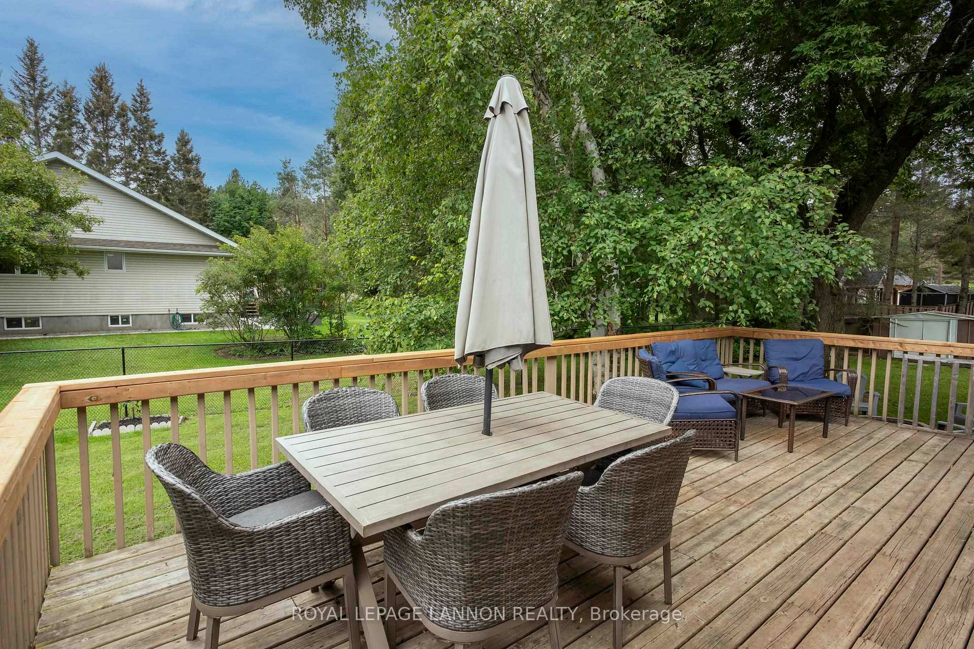 Photo 15 of 2312 Rosslyn Road, Thunder Bay, Rosslyn Road — HOMEH