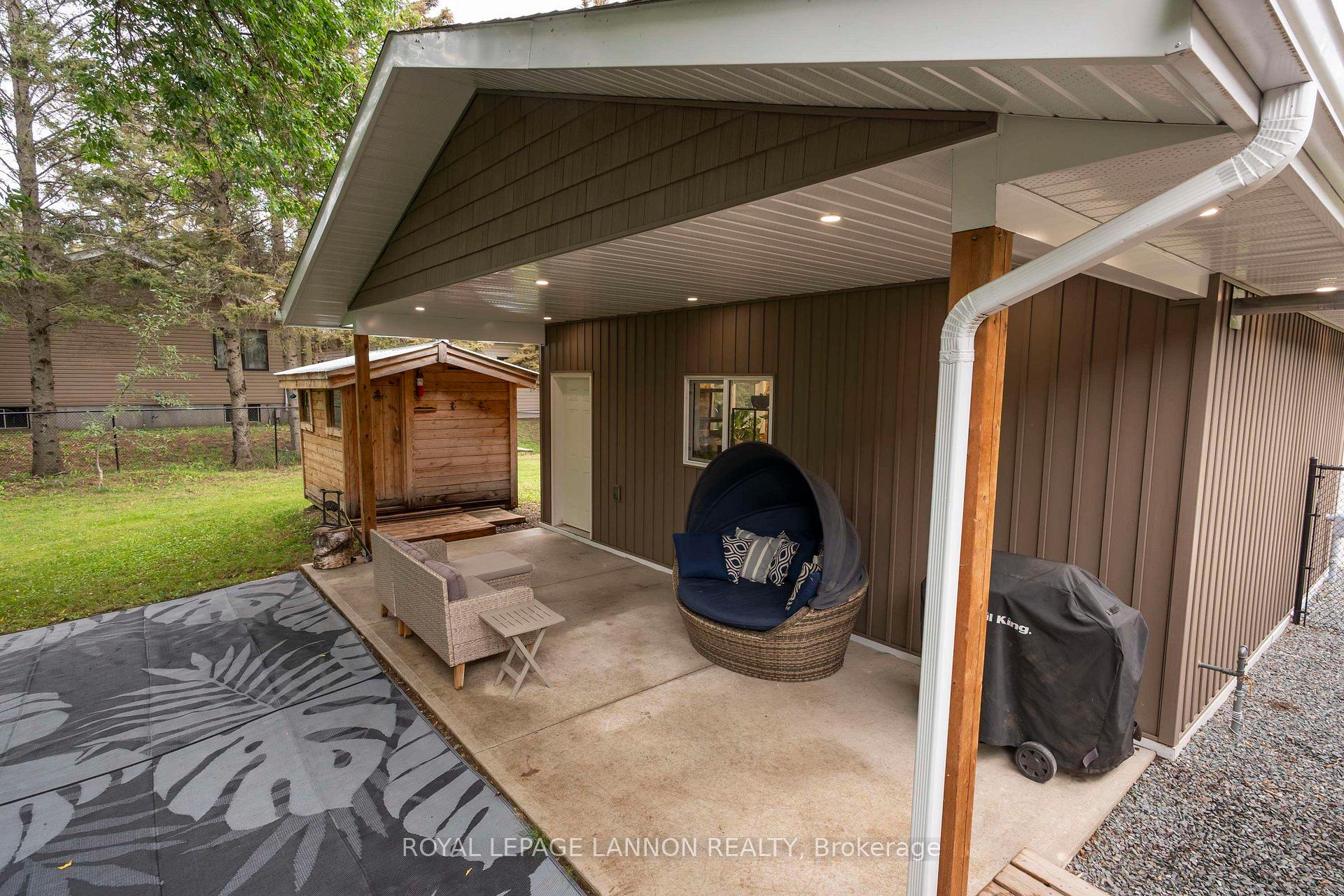 Photo 17 of 2312 Rosslyn Road, Thunder Bay, Rosslyn Road — HOMEH