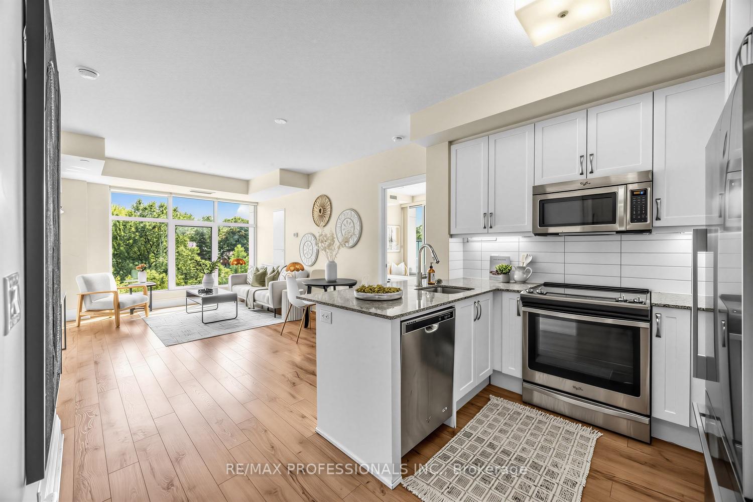 Photo 5 of Unit 417, 2 Old Mill Drive, Toronto, High Park-Swansea — HOMEH