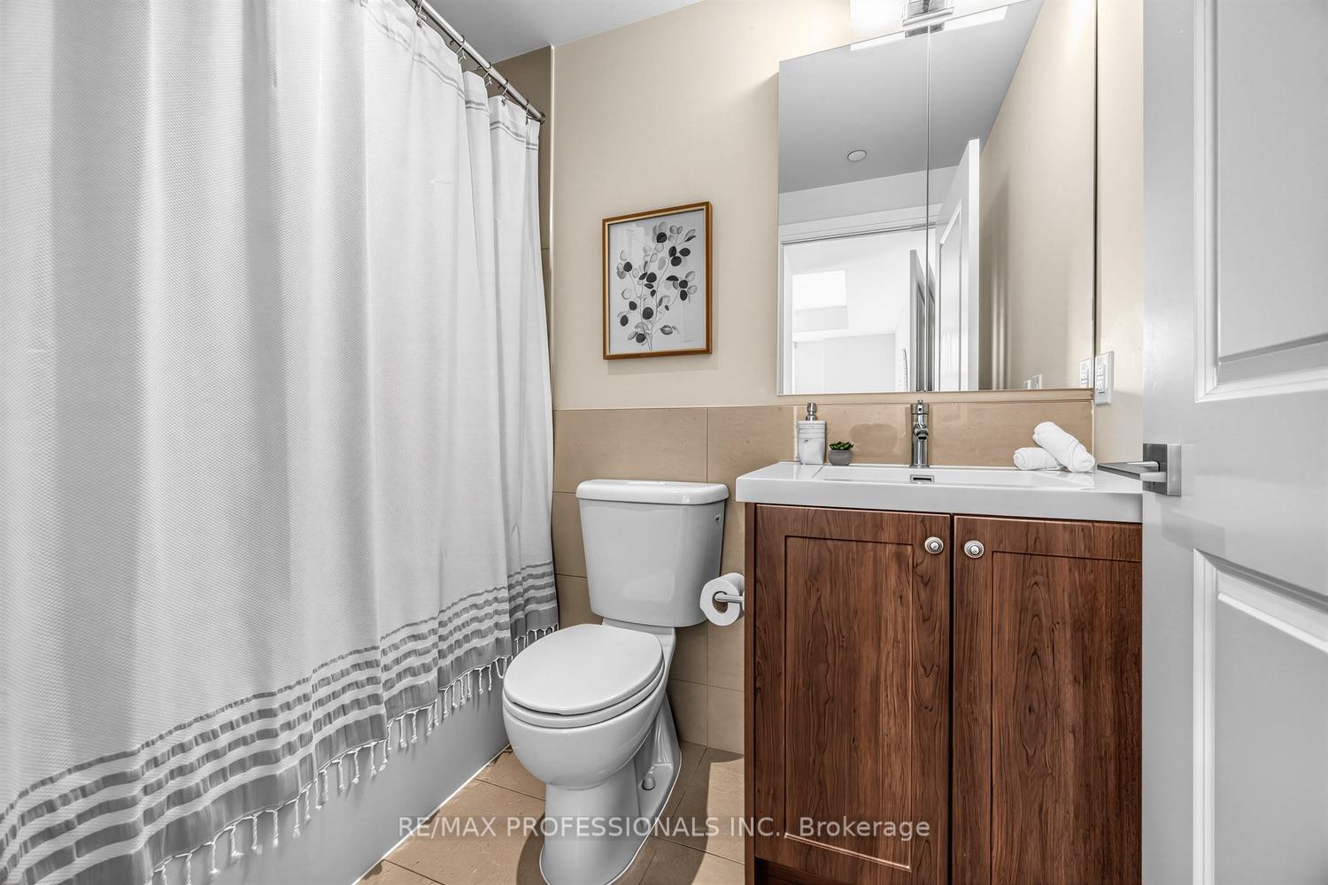 Photo 48 of Unit 417, 2 Old Mill Drive, Toronto, High Park-Swansea — HOMEH