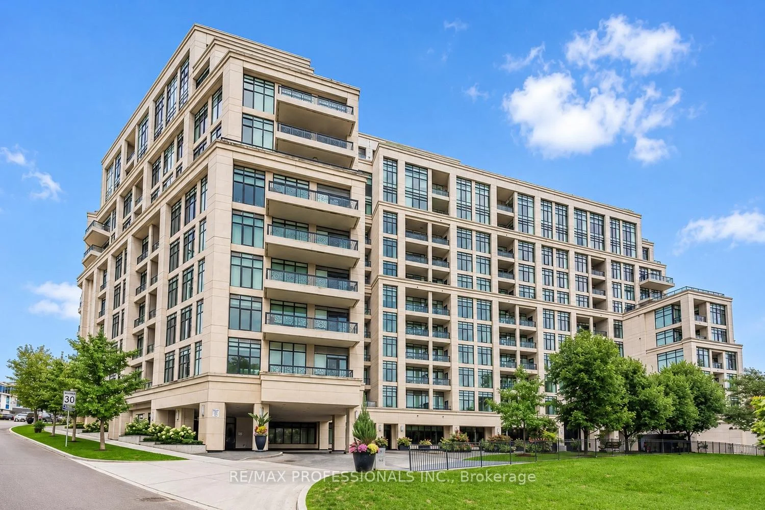 Photo 1 of Unit 417, 2 Old Mill Drive, Toronto, High Park-Swansea — HOMEH